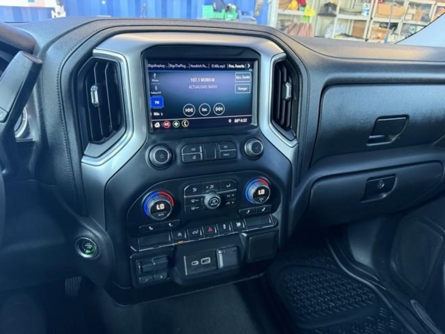 2019 Black /Jet Black Chevrolet Silverado 1500 (3GCPWCED6KG) with an 8 5.3L engine, Automatic transmission, located at 27610 S Dixie Hwy, Homestead, FL, 33032, (305) 749-2348, 25.510241, -80.438301 - Delivers 23 Highway MPG and 17 City MPG! This Chevrolet Silverado 1500 delivers a Gas V8 5.3L/325 engine powering this Automatic transmission. WHEELS, 17 X 8 (43.2 CM X 20.3 CM) BRIGHT SILVER PAINTED ALUMINUM (STD), USB PORTS, DUAL, CHARGE-ONLY (2ND ROW), TRANSMISSION, 8-SPEED AUTOMATIC, ELECTRONICA- Photo#9