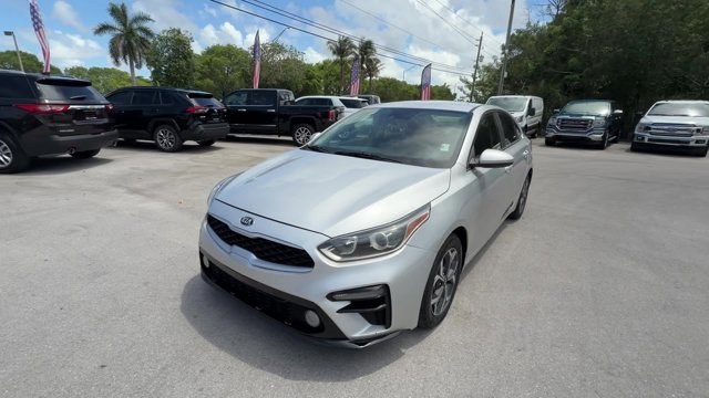 2020 Kia Forte LXS AT's photo