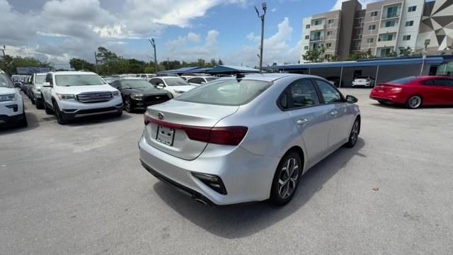 2020 Silky Silver /Black Kia Forte (3KPF24AD0LE) with an 4 2.0 L engine, Variable transmission, located at 27610 S Dixie Hwy, Homestead, FL, 33032, (305) 749-2348, 25.510241, -80.438301 - Delivers 40 Highway MPG and 29 City MPG! This Kia Forte delivers a Regular Unleaded I-4 2.0 L/122 engine powering this Variable transmission. SILKY SILVER, BLACK, WOVEN CLOTH SEAT TRIM, Woven Cloth Seat Trim.*This Kia Forte Comes Equipped with These Options *Wireless Phone Connectivity, Window Grid - Photo#4