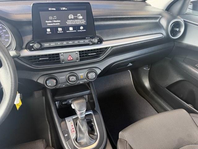 2020 Silky Silver /Black Kia Forte (3KPF24AD0LE) with an 4 2.0 L engine, Variable transmission, located at 27610 S Dixie Hwy, Homestead, FL, 33032, (305) 749-2348, 25.510241, -80.438301 - Delivers 40 Highway MPG and 29 City MPG! This Kia Forte delivers a Regular Unleaded I-4 2.0 L/122 engine powering this Variable transmission. SILKY SILVER, BLACK, WOVEN CLOTH SEAT TRIM, Woven Cloth Seat Trim.*This Kia Forte Comes Equipped with These Options *Wireless Phone Connectivity, Window Grid - Photo#9
