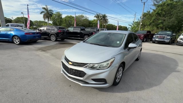 photo of 2018 Chevrolet Cruze 