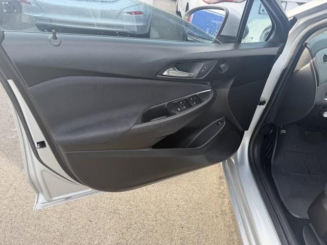 2018 Silver Ice Metallic /Jet Black Chevrolet Cruze (1G1BC5SM5J7) with an 4 1.4L engine, Automatic transmission, located at 27610 S Dixie Hwy, Homestead, FL, 33032, (305) 749-2348, 25.510241, -80.438301 - KBB.com 10 Most Awarded Brands. Only 70,975 Miles! Boasts 40 Highway MPG and 29 City MPG! This Chevrolet Cruze delivers a Turbocharged Gas I4 1.4L/ engine powering this Automatic transmission. TRANSMISSION, 6-SPEED AUTOMATIC (STD), SILVER ICE METALLIC, SEATS, FRONT BUCKET WITH RECLINING SEATBACKS AN - Photo#13
