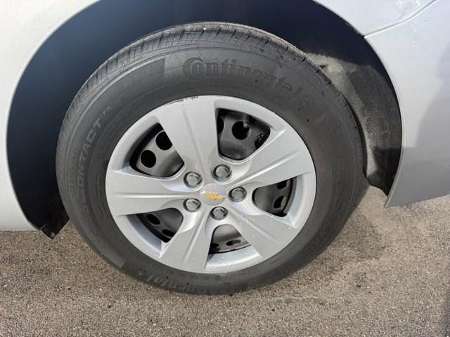 2018 Silver Ice Metallic /Jet Black Chevrolet Cruze (1G1BC5SM5J7) with an 4 1.4L engine, Automatic transmission, located at 27610 S Dixie Hwy, Homestead, FL, 33032, (305) 749-2348, 25.510241, -80.438301 - KBB.com 10 Most Awarded Brands. Only 70,975 Miles! Boasts 40 Highway MPG and 29 City MPG! This Chevrolet Cruze delivers a Turbocharged Gas I4 1.4L/ engine powering this Automatic transmission. TRANSMISSION, 6-SPEED AUTOMATIC (STD), SILVER ICE METALLIC, SEATS, FRONT BUCKET WITH RECLINING SEATBACKS AN - Photo#15