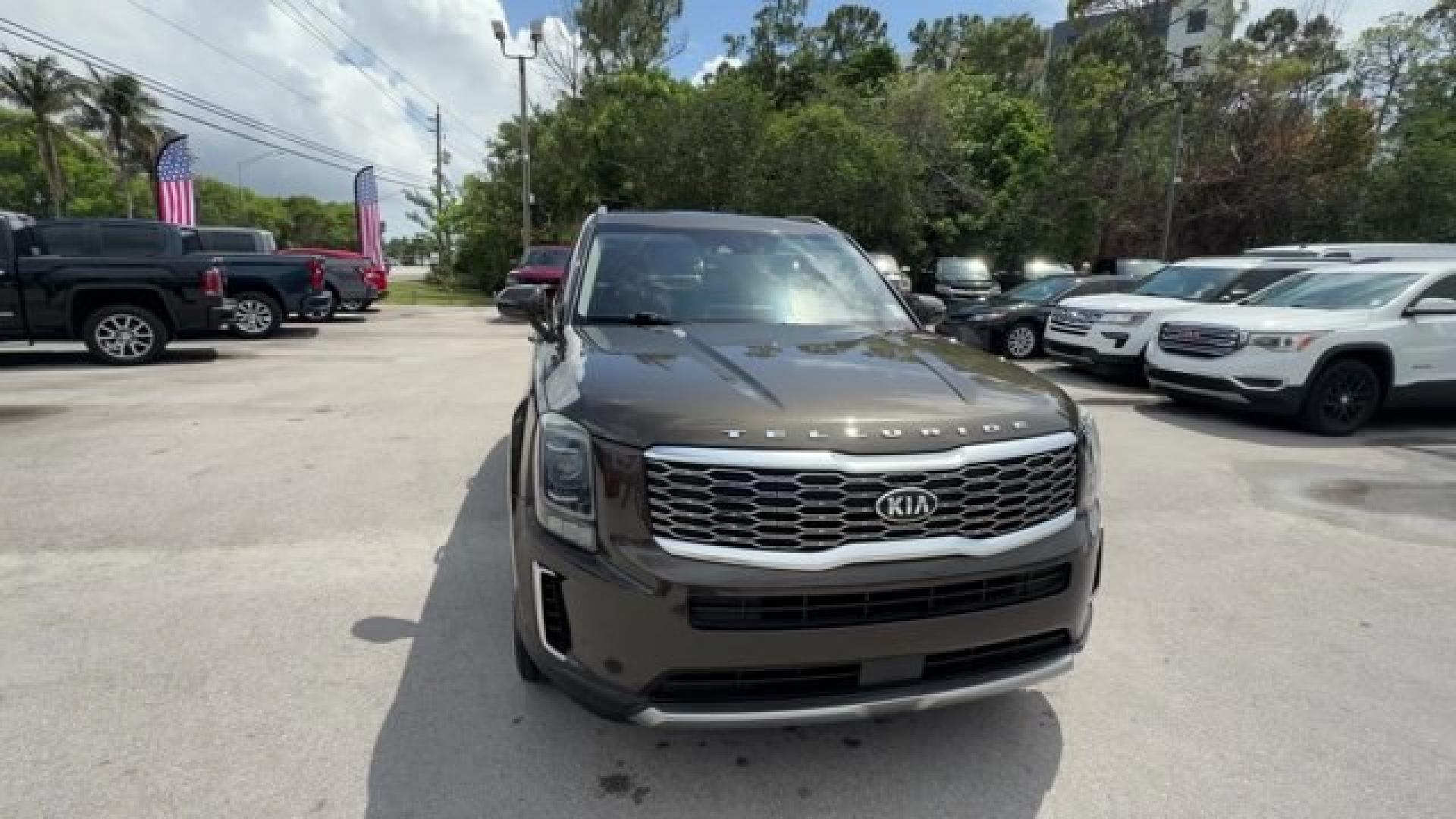 2020 Dark Moss /Black Kia Telluride (5XYP64HC8LG) with an 6 3.8 L engine, Automatic transmission, located at 27610 S Dixie Hwy, Homestead, FL, 33032, (305) 749-2348, 25.510241, -80.438301 - NACTOY 2020 North American Utility of the Year. Scores 26 Highway MPG and 20 City MPG! This Kia Telluride boasts a Regular Unleaded V-6 3.8 L/231 engine powering this Automatic transmission. DARK MOSS, CARPETED FLOOR MATS, BLACK, SOFINO ARTIFICIAL LEATHER UPHOLSTERY.*This Kia Telluride Comes Equippe- Photo#7