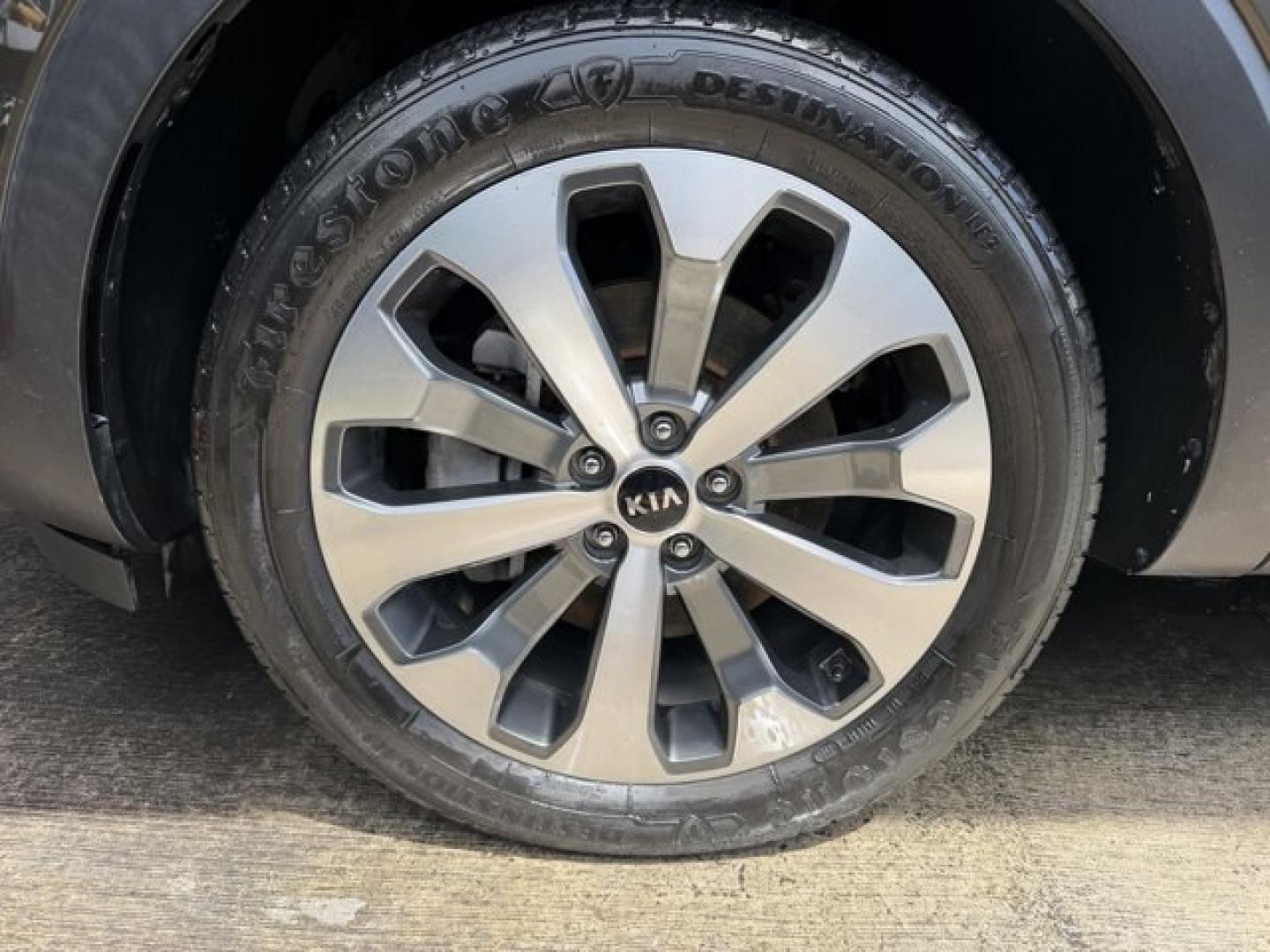 2020 Dark Moss /Black Kia Telluride (5XYP64HC8LG) with an 6 3.8 L engine, Automatic transmission, located at 27610 S Dixie Hwy, Homestead, FL, 33032, (305) 749-2348, 25.510241, -80.438301 - NACTOY 2020 North American Utility of the Year. Scores 26 Highway MPG and 20 City MPG! This Kia Telluride boasts a Regular Unleaded V-6 3.8 L/231 engine powering this Automatic transmission. DARK MOSS, CARPETED FLOOR MATS, BLACK, SOFINO ARTIFICIAL LEATHER UPHOLSTERY.*This Kia Telluride Comes Equippe- Photo#16