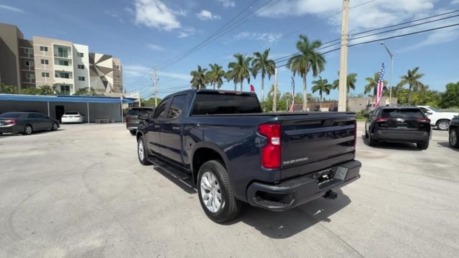 2020 Northsky Blue Metallic /Jet Black Chevrolet Silverado 1500 (3GCPWBEH1LG) with an 6 4.3L engine, Automatic transmission, located at 27610 S Dixie Hwy, Homestead, FL, 33032, (305) 749-2348, 25.510241, -80.438301 - Boasts 21 Highway MPG and 16 City MPG! This Chevrolet Silverado 1500 delivers a Gas V6 4.3L/262 engine powering this Automatic transmission. WHEELS, 20 X 9 (50.8 CM X 22.9 CM) SILVER PAINTED ALUMINUM (STD), TRANSMISSION, 6-SPEED AUTOMATIC, ELECTRONICALLY CONTROLLED (STD), TRAILERING PACKAGE includes- Photo#2