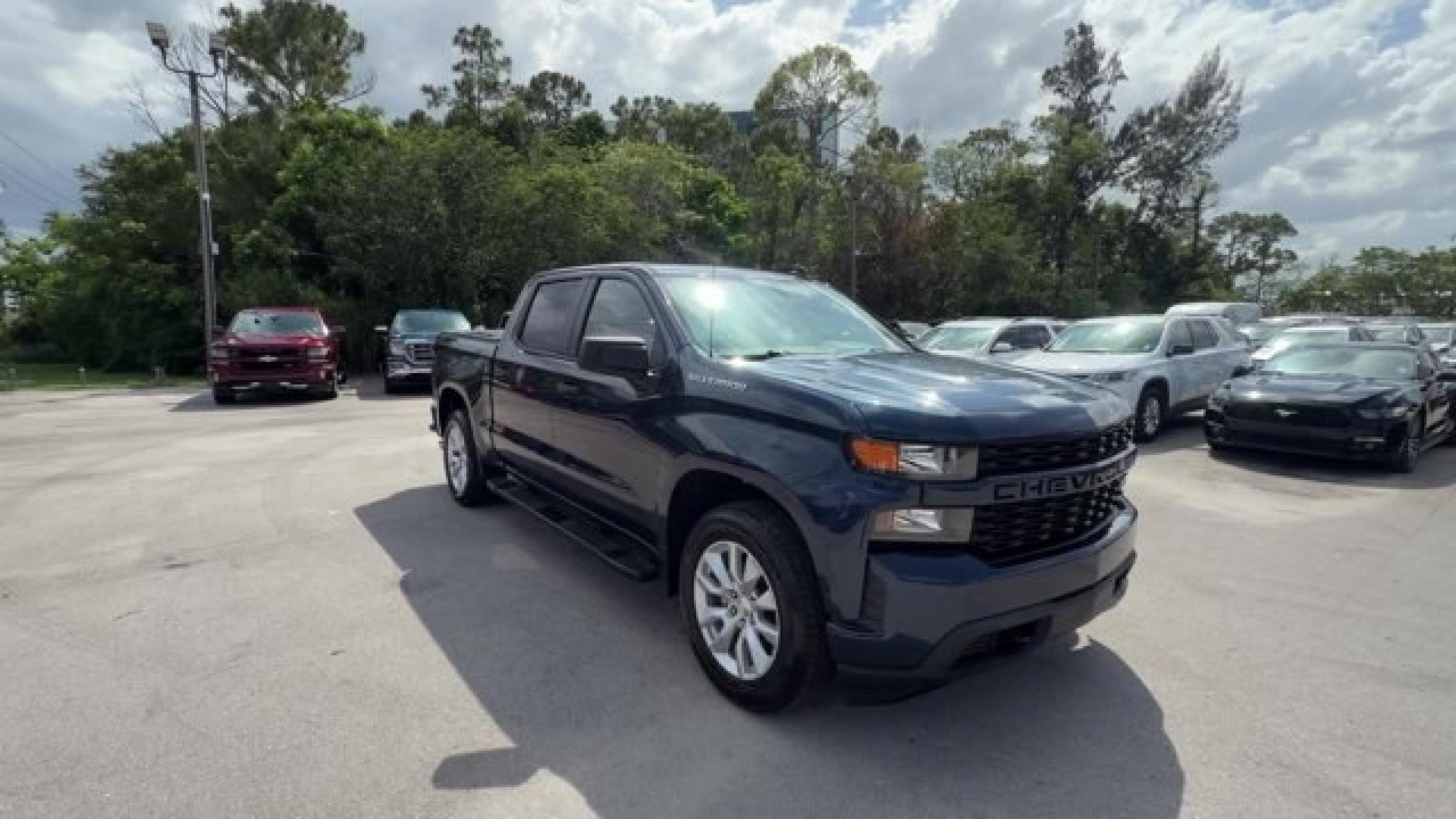 2020 Northsky Blue Metallic /Jet Black Chevrolet Silverado 1500 (3GCPWBEH1LG) with an 6 4.3L engine, Automatic transmission, located at 27610 S Dixie Hwy, Homestead, FL, 33032, (305) 749-2348, 25.510241, -80.438301 - Boasts 21 Highway MPG and 16 City MPG! This Chevrolet Silverado 1500 delivers a Gas V6 4.3L/262 engine powering this Automatic transmission. WHEELS, 20 X 9 (50.8 CM X 22.9 CM) SILVER PAINTED ALUMINUM (STD), TRANSMISSION, 6-SPEED AUTOMATIC, ELECTRONICALLY CONTROLLED (STD), TRAILERING PACKAGE includes- Photo#6
