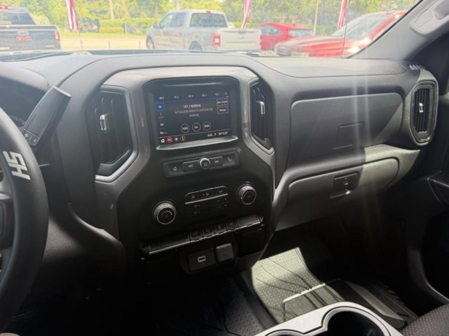 2020 Northsky Blue Metallic /Jet Black Chevrolet Silverado 1500 (3GCPWBEH1LG) with an 6 4.3L engine, Automatic transmission, located at 27610 S Dixie Hwy, Homestead, FL, 33032, (305) 749-2348, 25.510241, -80.438301 - Boasts 21 Highway MPG and 16 City MPG! This Chevrolet Silverado 1500 delivers a Gas V6 4.3L/262 engine powering this Automatic transmission. WHEELS, 20 X 9 (50.8 CM X 22.9 CM) SILVER PAINTED ALUMINUM (STD), TRANSMISSION, 6-SPEED AUTOMATIC, ELECTRONICALLY CONTROLLED (STD), TRAILERING PACKAGE includes- Photo#9