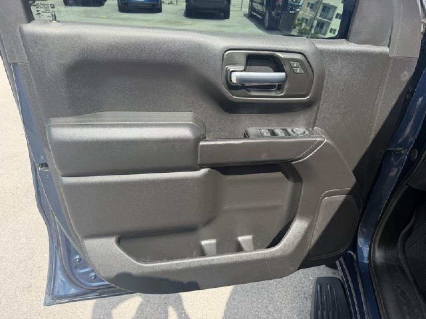 2020 Northsky Blue Metallic /Jet Black Chevrolet Silverado 1500 (3GCPWBEH1LG) with an 6 4.3L engine, Automatic transmission, located at 27610 S Dixie Hwy, Homestead, FL, 33032, (305) 749-2348, 25.510241, -80.438301 - Boasts 21 Highway MPG and 16 City MPG! This Chevrolet Silverado 1500 delivers a Gas V6 4.3L/262 engine powering this Automatic transmission. WHEELS, 20 X 9 (50.8 CM X 22.9 CM) SILVER PAINTED ALUMINUM (STD), TRANSMISSION, 6-SPEED AUTOMATIC, ELECTRONICALLY CONTROLLED (STD), TRAILERING PACKAGE includes- Photo#12