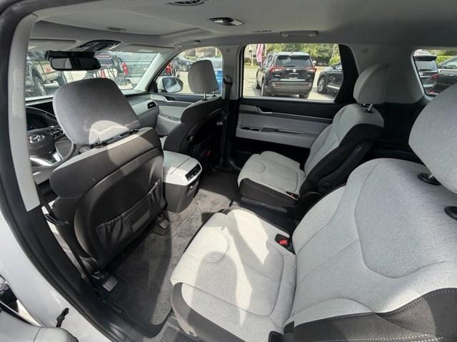 2021 Hyper White /Gray Hyundai Palisade (KM8R24HE4MU) with an 6 3.8 L engine, Automatic transmission, located at 27610 S Dixie Hwy, Homestead, FL, 33032, (305) 749-2348, 25.510241, -80.438301 - Delivers 26 Highway MPG and 19 City MPG! This Hyundai Palisade delivers a Regular Unleaded V-6 3.8 L/231 engine powering this Automatic transmission. OPTION GROUP 01, MUDGUARDS, HYPER WHITE.* This Hyundai Palisade Features the Following Options *CARPETED FLOOR MATS, CARGO TRAY, CARGO NET, CARGO COVE- Photo#11
