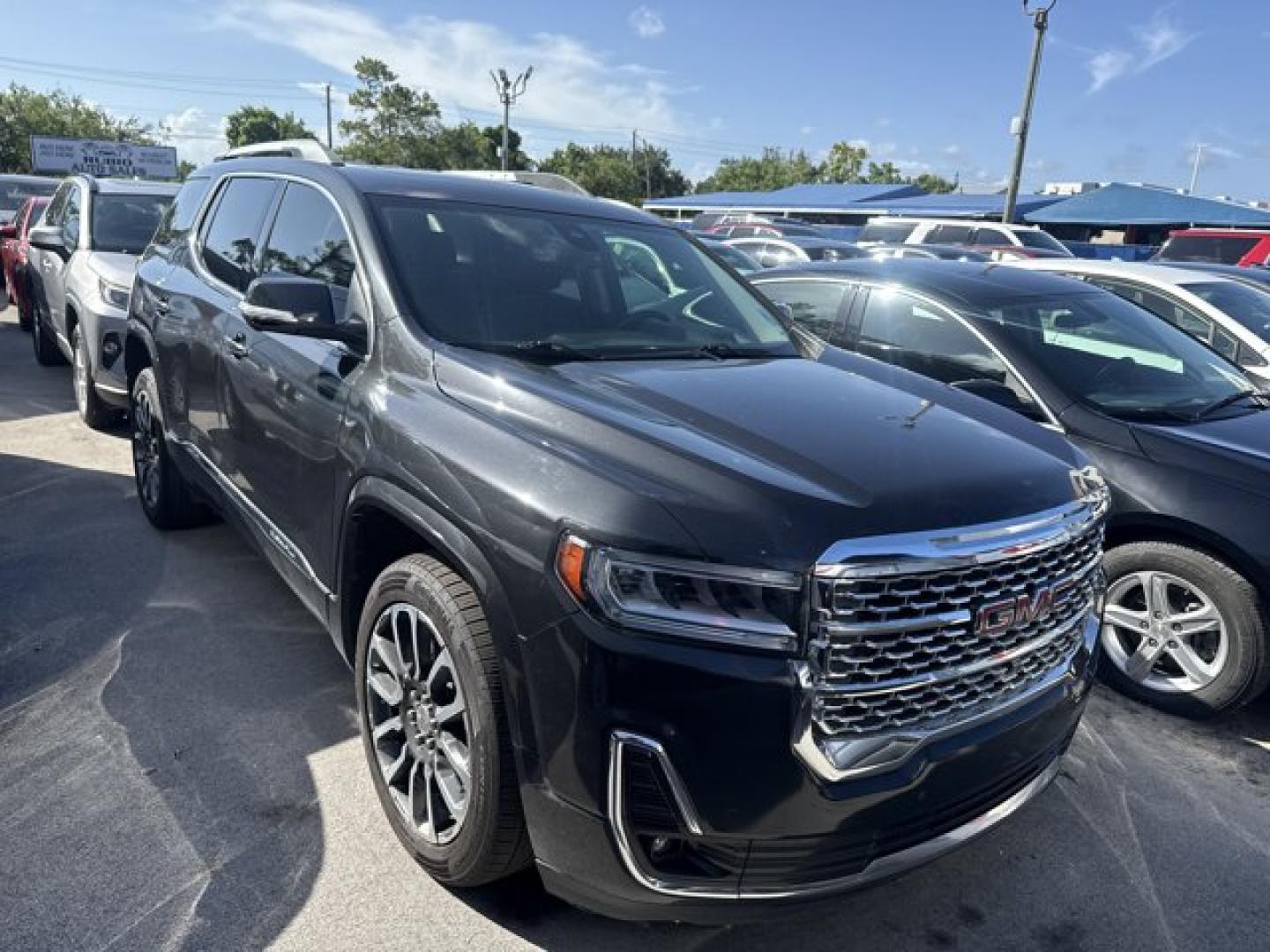 2020 Carbon Black Metallic /Jet Black GMC Acadia (1GKKNPLS3LZ) with an 6 3.6L engine, Automatic transmission, located at 27610 S Dixie Hwy, Homestead, FL, 33032, (305) 749-2348, 25.510241, -80.438301 - Delivers 27 Highway MPG and 19 City MPG! This GMC Acadia boasts a Gas V6 3.6L/222 engine powering this Automatic transmission. TRANSMISSION, 9-SPEED AUTOMATIC, ELECTRONICALLY-CONTROLLED with 3.6L V6 engine (STD), SUNROOF, DUAL SKYSCAPE 2-PANEL POWER with tilt-sliding front and fixed rear with sunscr- Photo#3