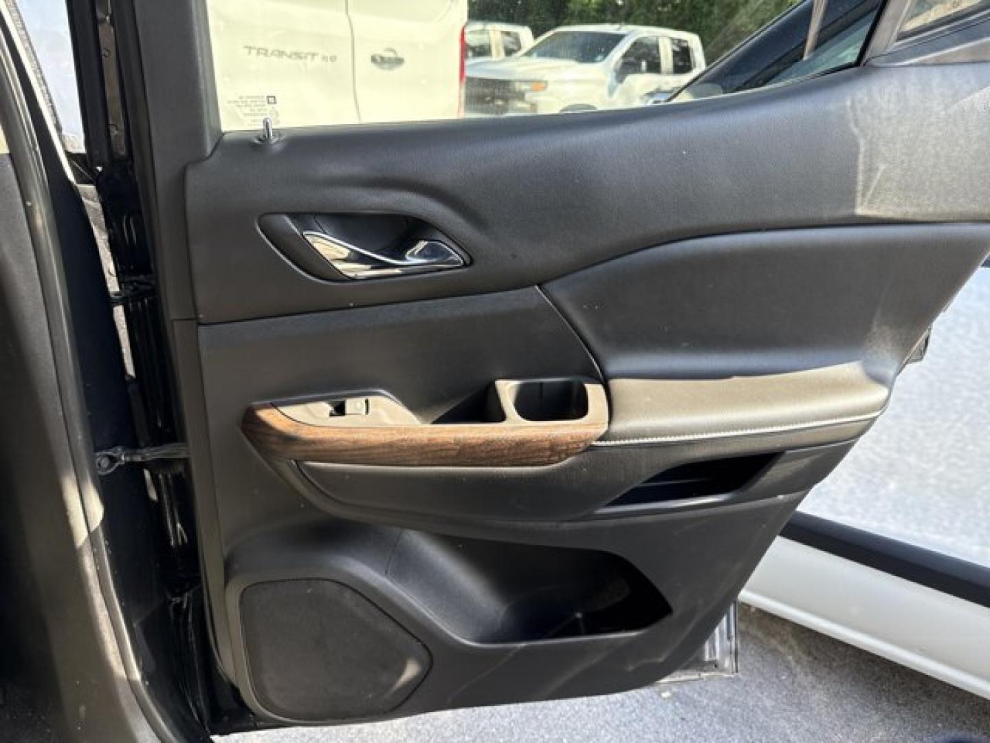 2020 Carbon Black Metallic /Jet Black GMC Acadia (1GKKNPLS3LZ) with an 6 3.6L engine, Automatic transmission, located at 27610 S Dixie Hwy, Homestead, FL, 33032, (305) 749-2348, 25.510241, -80.438301 - Delivers 27 Highway MPG and 19 City MPG! This GMC Acadia boasts a Gas V6 3.6L/222 engine powering this Automatic transmission. TRANSMISSION, 9-SPEED AUTOMATIC, ELECTRONICALLY-CONTROLLED with 3.6L V6 engine (STD), SUNROOF, DUAL SKYSCAPE 2-PANEL POWER with tilt-sliding front and fixed rear with sunscr- Photo#9
