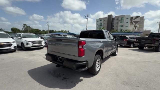 2019 Satin Steel Metallic /Jet Black Chevrolet Silverado 1500 (1GCRWAEH3KZ) with an 6 4.3L engine, Automatic transmission, located at 27610 S Dixie Hwy, Homestead, FL, 33032, (305) 749-2348, 25.510241, -80.438301 - Ward's 10 Best Engines. Boasts 21 Highway MPG and 16 City MPG! This Chevrolet Silverado 1500 delivers a Gas V6 4.3L/262 engine powering this Automatic transmission. WT CONVENIENCE PACKAGE includes (AQQ) Remote Keyless Entry, (QT5) EZ Lift power lock and release tailgate, (AKO) tinted windows, (C49)- Photo#4