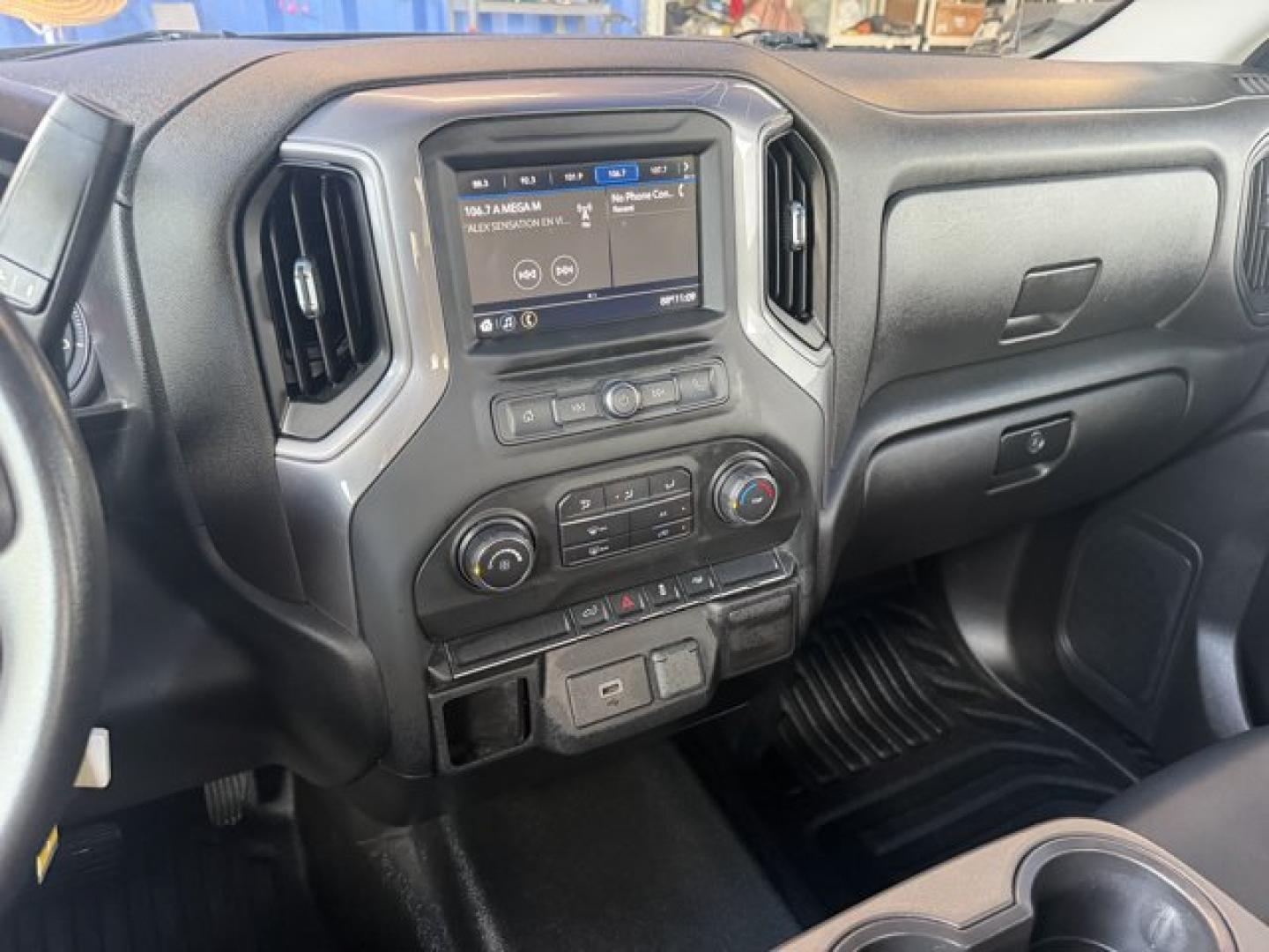 2019 Satin Steel Metallic /Jet Black Chevrolet Silverado 1500 (1GCRWAEH3KZ) with an 6 4.3L engine, Automatic transmission, located at 27610 S Dixie Hwy, Homestead, FL, 33032, (305) 749-2348, 25.510241, -80.438301 - Ward's 10 Best Engines. Boasts 21 Highway MPG and 16 City MPG! This Chevrolet Silverado 1500 delivers a Gas V6 4.3L/262 engine powering this Automatic transmission. WT CONVENIENCE PACKAGE includes (AQQ) Remote Keyless Entry, (QT5) EZ Lift power lock and release tailgate, (AKO) tinted windows, (C49)- Photo#9