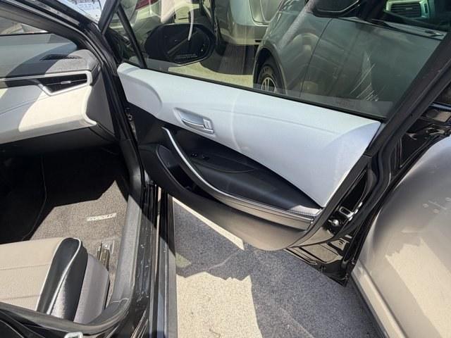 2020 Black Toyota Corolla (JTDS4RCE6LJ) with an 4 2.0 L engine, Variable transmission, located at 27610 S Dixie Hwy, Homestead, FL, 33032, (305) 749-2348, 25.510241, -80.438301 - KBB.com 10 Coolest New Cars Under $20,000. Boasts 40 Highway MPG and 31 City MPG! This Toyota Corolla boasts a Regular Unleaded I-4 2.0 L/121 engine powering this Variable transmission. Wireless Phone Connectivity, Variable Intermittent Wipers, Trunk Rear Cargo Access.*This Toyota Corolla Comes Equi- Photo#6
