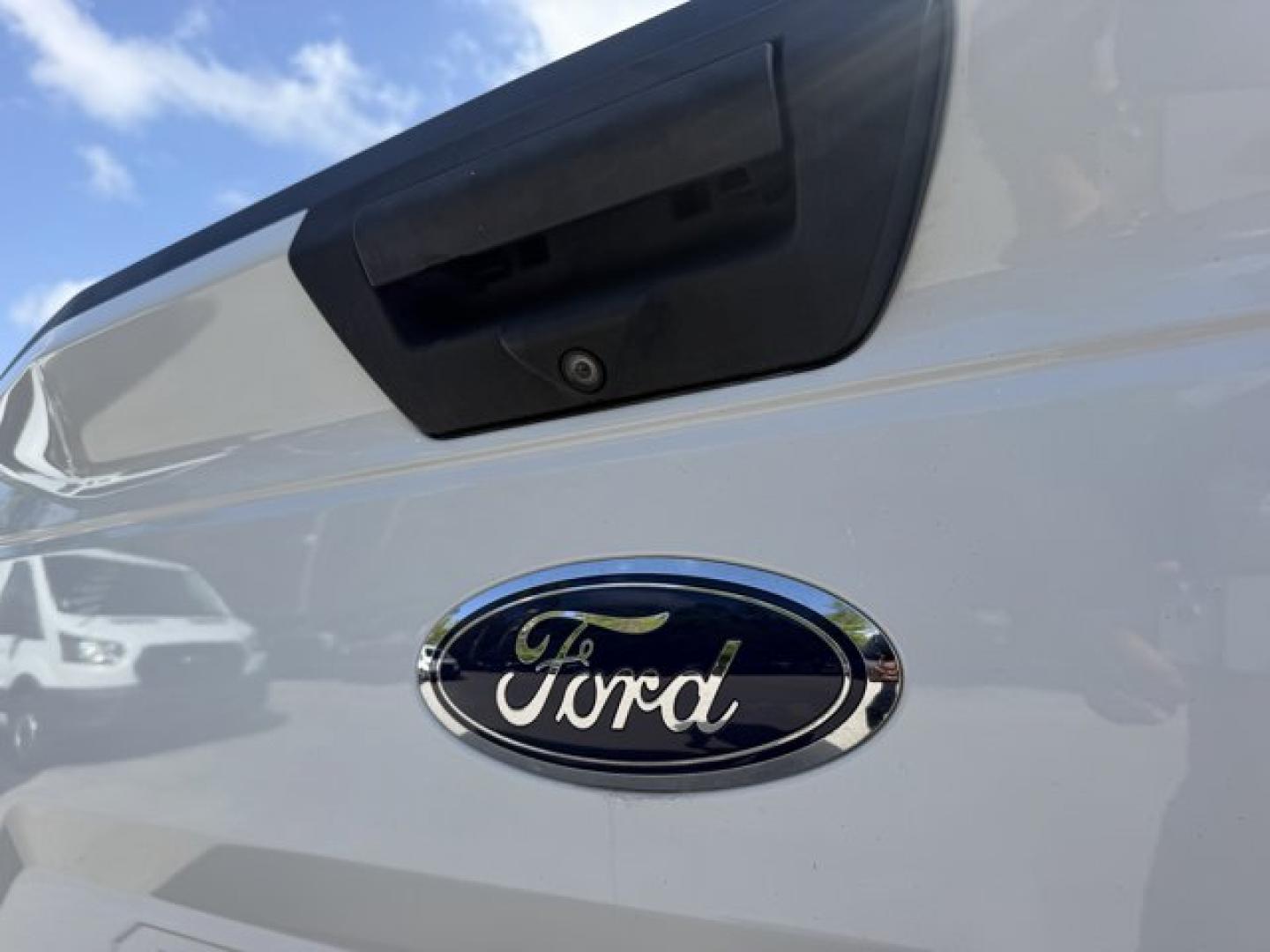 2018 White Ford F-150 (1FTEW1CB3JF) with an 6 3.3 L engine, Automatic transmission, located at 27610 S Dixie Hwy, Homestead, FL, 33032, (305) 749-2348, 25.510241, -80.438301 - KBB.com Brand Image Awards. Delivers 25 Highway MPG and 20 City MPG! This Ford F-150 delivers a Regular Unleaded V-6 3.3 L/204 engine powering this Automatic transmission. Variable Intermittent Wipers, Urethane Gear Shifter Material, Transmission: Electronic 6-Speed Automatic -inc: selectable drive- Photo#14