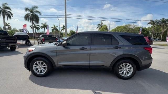 2021 Silver Ford Explorer (1FMSK7BH8MG) with an 4 2.3 L engine, Automatic transmission, located at 27610 S Dixie Hwy, Homestead, FL, 33032, (305) 749-2348, 25.510241, -80.438301 - Scores 28 Highway MPG and 21 City MPG! This Ford Explorer boasts a Intercooled Turbo Premium Unleaded I-4 2.3 L/140 engine powering this Automatic transmission. ENGINE: 2.3L ECOBOOST I-4 -inc: auto start-stop technology (STD), Wheels: 18 Painted Aluminum, Voice Activated Dual Zone Front Automatic Ai- Photo#1