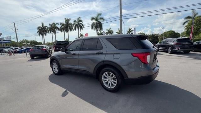 2021 Silver Ford Explorer (1FMSK7BH8MG) with an 4 2.3 L engine, Automatic transmission, located at 27610 S Dixie Hwy, Homestead, FL, 33032, (305) 749-2348, 25.510241, -80.438301 - Scores 28 Highway MPG and 21 City MPG! This Ford Explorer boasts a Intercooled Turbo Premium Unleaded I-4 2.3 L/140 engine powering this Automatic transmission. ENGINE: 2.3L ECOBOOST I-4 -inc: auto start-stop technology (STD), Wheels: 18 Painted Aluminum, Voice Activated Dual Zone Front Automatic Ai- Photo#2
