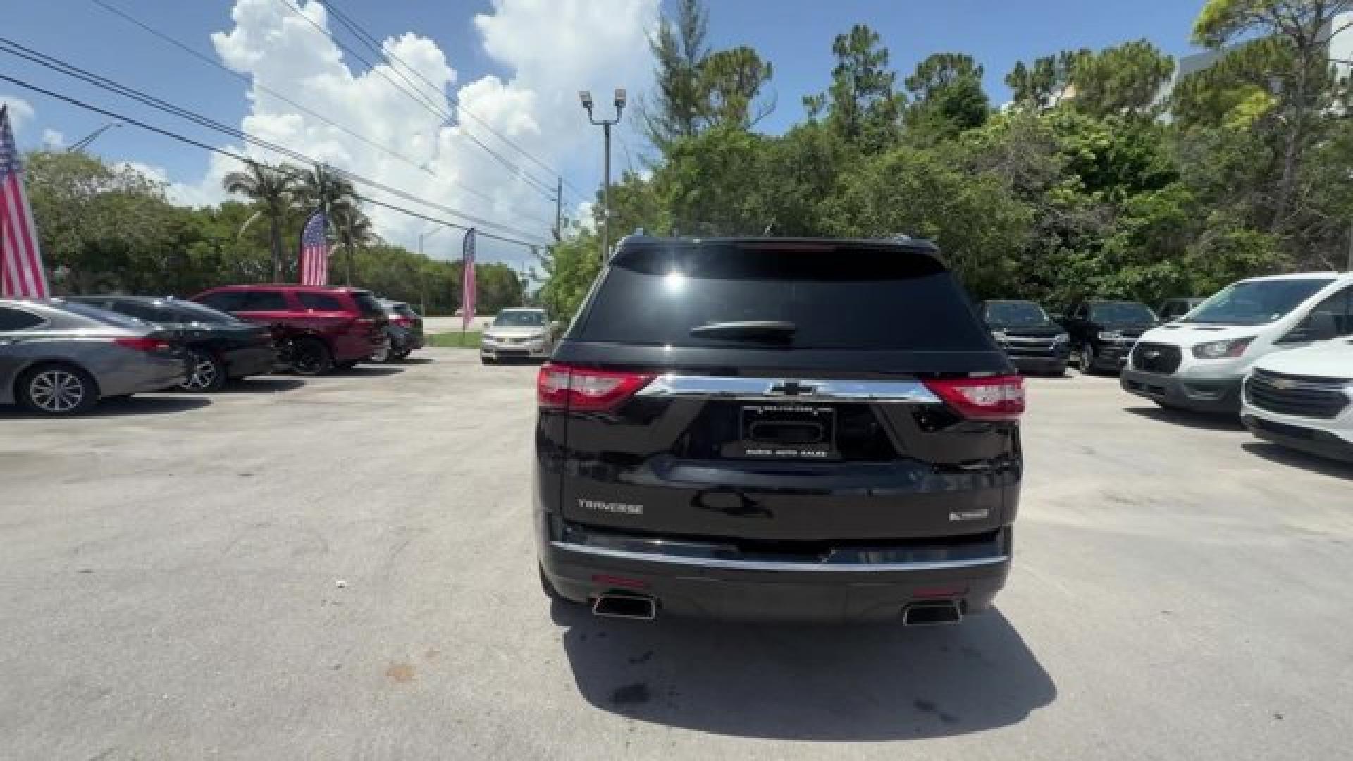 2018 Mosaic Black Metallic /Jet Black Chevrolet Traverse (1GNERKKW0JJ) with an 6 3.6L engine, Automatic transmission, located at 27610 S Dixie Hwy, Homestead, FL, 33032, (305) 749-2348, 25.510241, -80.438301 - KBB.com Best Family Cars. Scores 27 Highway MPG and 18 City MPG! This Chevrolet Traverse boasts a Gas V6 3.6L/ engine powering this Automatic transmission. TRANSMISSION, 9-SPEED AUTOMATIC (STD), SUNROOF, DUAL SKYSCAPE 2-PANEL POWER with tilt-sliding front and fixed rear with sunscreen, SEATS, FRONT- Photo#3