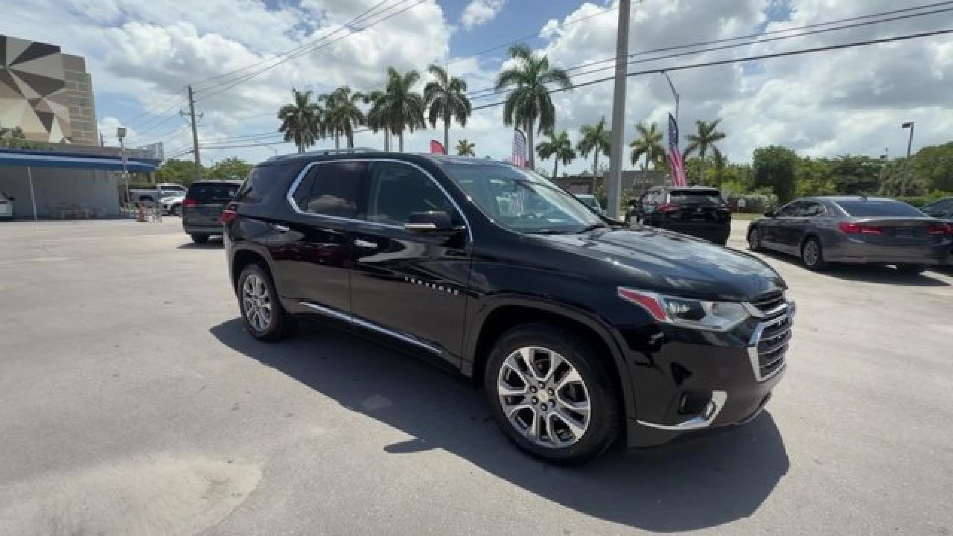 2018 Mosaic Black Metallic /Jet Black Chevrolet Traverse (1GNERKKW0JJ) with an 6 3.6L engine, Automatic transmission, located at 27610 S Dixie Hwy, Homestead, FL, 33032, (305) 749-2348, 25.510241, -80.438301 - KBB.com Best Family Cars. Scores 27 Highway MPG and 18 City MPG! This Chevrolet Traverse boasts a Gas V6 3.6L/ engine powering this Automatic transmission. TRANSMISSION, 9-SPEED AUTOMATIC (STD), SUNROOF, DUAL SKYSCAPE 2-PANEL POWER with tilt-sliding front and fixed rear with sunscreen, SEATS, FRONT- Photo#6