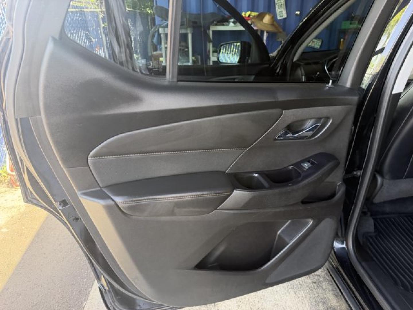 2018 Mosaic Black Metallic /Jet Black Chevrolet Traverse (1GNERKKW0JJ) with an 6 3.6L engine, Automatic transmission, located at 27610 S Dixie Hwy, Homestead, FL, 33032, (305) 749-2348, 25.510241, -80.438301 - KBB.com Best Family Cars. Scores 27 Highway MPG and 18 City MPG! This Chevrolet Traverse boasts a Gas V6 3.6L/ engine powering this Automatic transmission. TRANSMISSION, 9-SPEED AUTOMATIC (STD), SUNROOF, DUAL SKYSCAPE 2-PANEL POWER with tilt-sliding front and fixed rear with sunscreen, SEATS, FRONT- Photo#14