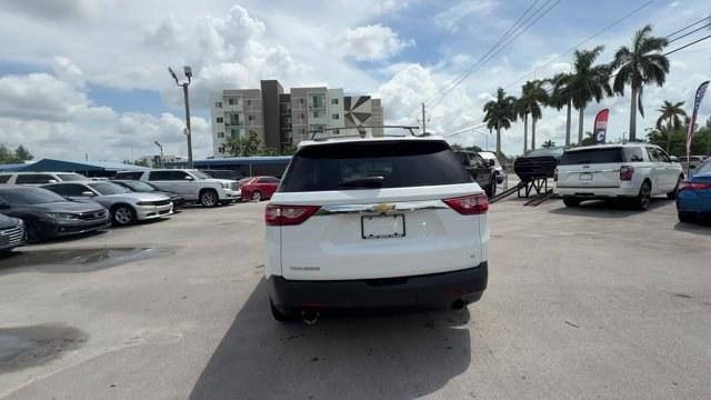 2020 Summit White /Jet Black Chevrolet Traverse (1GNERGKW3LJ) with an 6 3.6L engine, Automatic transmission, located at 27610 S Dixie Hwy, Homestead, FL, 33032, (305) 749-2348, 25.510241, -80.438301 - Scores 27 Highway MPG and 18 City MPG! This Chevrolet Traverse delivers a Gas V6 3.6L/217 engine powering this Automatic transmission. WHEELS, 18 (45.7 CM) BRIGHT SILVER PAINTED ALUMINUM (STD), UNIVERSAL HOME REMOTE includes garage door opener, programmable, TRANSMISSION, 9-SPEED AUTOMATIC (STD).*Th- Photo#3