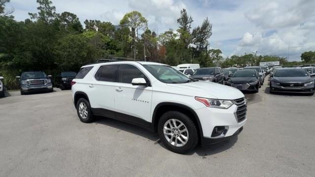 2020 Summit White /Jet Black Chevrolet Traverse (1GNERGKW3LJ) with an 6 3.6L engine, Automatic transmission, located at 27610 S Dixie Hwy, Homestead, FL, 33032, (305) 749-2348, 25.510241, -80.438301 - Scores 27 Highway MPG and 18 City MPG! This Chevrolet Traverse delivers a Gas V6 3.6L/217 engine powering this Automatic transmission. WHEELS, 18 (45.7 CM) BRIGHT SILVER PAINTED ALUMINUM (STD), UNIVERSAL HOME REMOTE includes garage door opener, programmable, TRANSMISSION, 9-SPEED AUTOMATIC (STD).*Th- Photo#6