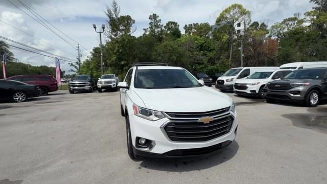 2020 Summit White /Jet Black Chevrolet Traverse (1GNERGKW3LJ) with an 6 3.6L engine, Automatic transmission, located at 27610 S Dixie Hwy, Homestead, FL, 33032, (305) 749-2348, 25.510241, -80.438301 - Scores 27 Highway MPG and 18 City MPG! This Chevrolet Traverse delivers a Gas V6 3.6L/217 engine powering this Automatic transmission. WHEELS, 18 (45.7 CM) BRIGHT SILVER PAINTED ALUMINUM (STD), UNIVERSAL HOME REMOTE includes garage door opener, programmable, TRANSMISSION, 9-SPEED AUTOMATIC (STD).*Th- Photo#7