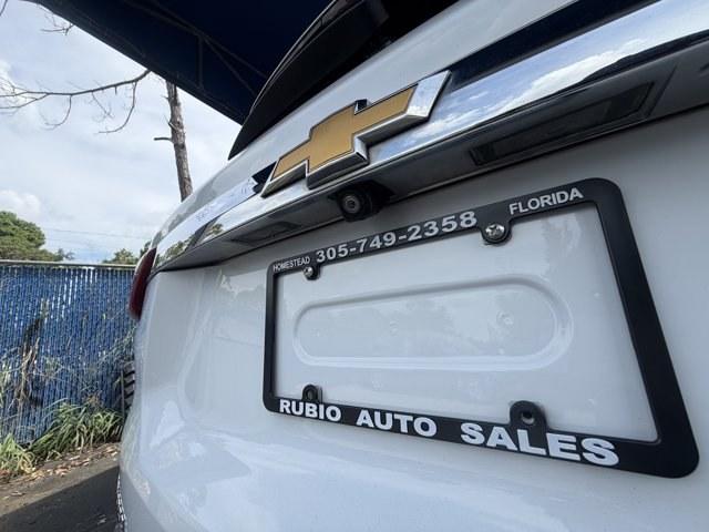 2020 Summit White /Jet Black Chevrolet Traverse (1GNERGKW3LJ) with an 6 3.6L engine, Automatic transmission, located at 27610 S Dixie Hwy, Homestead, FL, 33032, (305) 749-2348, 25.510241, -80.438301 - Scores 27 Highway MPG and 18 City MPG! This Chevrolet Traverse delivers a Gas V6 3.6L/217 engine powering this Automatic transmission. WHEELS, 18 (45.7 CM) BRIGHT SILVER PAINTED ALUMINUM (STD), UNIVERSAL HOME REMOTE includes garage door opener, programmable, TRANSMISSION, 9-SPEED AUTOMATIC (STD).*Th- Photo#15