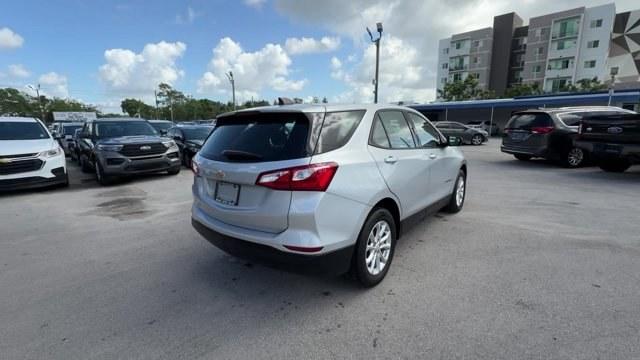 2019 Silver Ice Metallic /Medium Ash Gray Chevrolet Equinox (2GNAXHEV3K6) with an 4 1.5L engine, Automatic transmission, located at 27610 S Dixie Hwy, Homestead, FL, 33032, (305) 749-2348, 25.510241, -80.438301 - KBB.com 10 Best SUVs Under $30,000. Scores 32 Highway MPG and 26 City MPG! This Chevrolet Equinox delivers a Turbocharged Gas I4 1.5L/92 engine powering this Automatic transmission. WHEELS, 17 (43.2 CM) ALUMINUM (STD), TRANSMISSION, 6-SPEED AUTOMATIC, ELECTRONICALLY-CONTROLLED WITH OVERDRIVE include- Photo#4