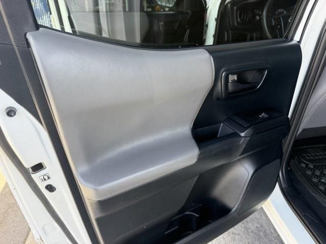 2016 White Toyota Tacoma (5TFAX5GN9GX) with an 4 2.7 L engine, Automatic transmission, located at 27610 S Dixie Hwy, Homestead, FL, 33032, (305) 749-2348, 25.510241, -80.438301 - KBB.com Best Buy Awards Finalist. Boasts 23 Highway MPG and 19 City MPG! This Toyota Tacoma boasts a Regular Unleaded I-4 2.7 L/164 engine powering this Automatic transmission. Wireless Phone Connectivity, Wheels: 16 x 7J+30 Style Steel Disc, Wheels w/Hub Covers.*This Toyota Tacoma Comes Equipped wi- Photo#12