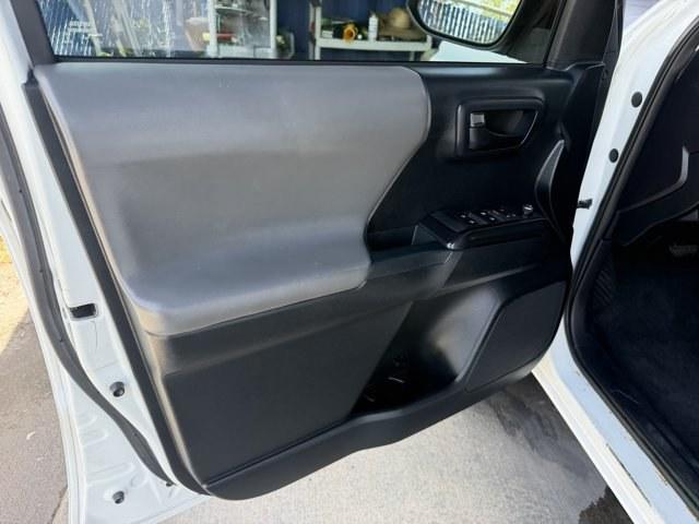 2016 White Toyota Tacoma (5TFAX5GN9GX) with an 4 2.7 L engine, Automatic transmission, located at 27610 S Dixie Hwy, Homestead, FL, 33032, (305) 749-2348, 25.510241, -80.438301 - KBB.com Best Buy Awards Finalist. Boasts 23 Highway MPG and 19 City MPG! This Toyota Tacoma boasts a Regular Unleaded I-4 2.7 L/164 engine powering this Automatic transmission. Wireless Phone Connectivity, Wheels: 16 x 7J+30 Style Steel Disc, Wheels w/Hub Covers.*This Toyota Tacoma Comes Equipped wi- Photo#13