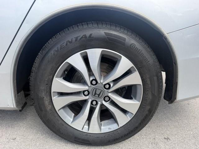 2014 Silver Honda Accord Sedan (1HGCR2F39EA) with an 4 2.4 L engine, Variable transmission, located at 27610 S Dixie Hwy, Homestead, FL, 33032, (305) 749-2348, 25.510241, -80.438301 - IIHS Top Safety Pick+. Delivers 36 Highway MPG and 27 City MPG! This Honda Accord Sedan boasts a Regular Unleaded I-4 2.4 L/144 engine powering this Variable transmission. Window Grid Antenna, Wheels: 16 Alloy, Vinyl Door Trim Insert.* This Honda Accord Sedan Features the Following Options *Valet Fu- Photo#16