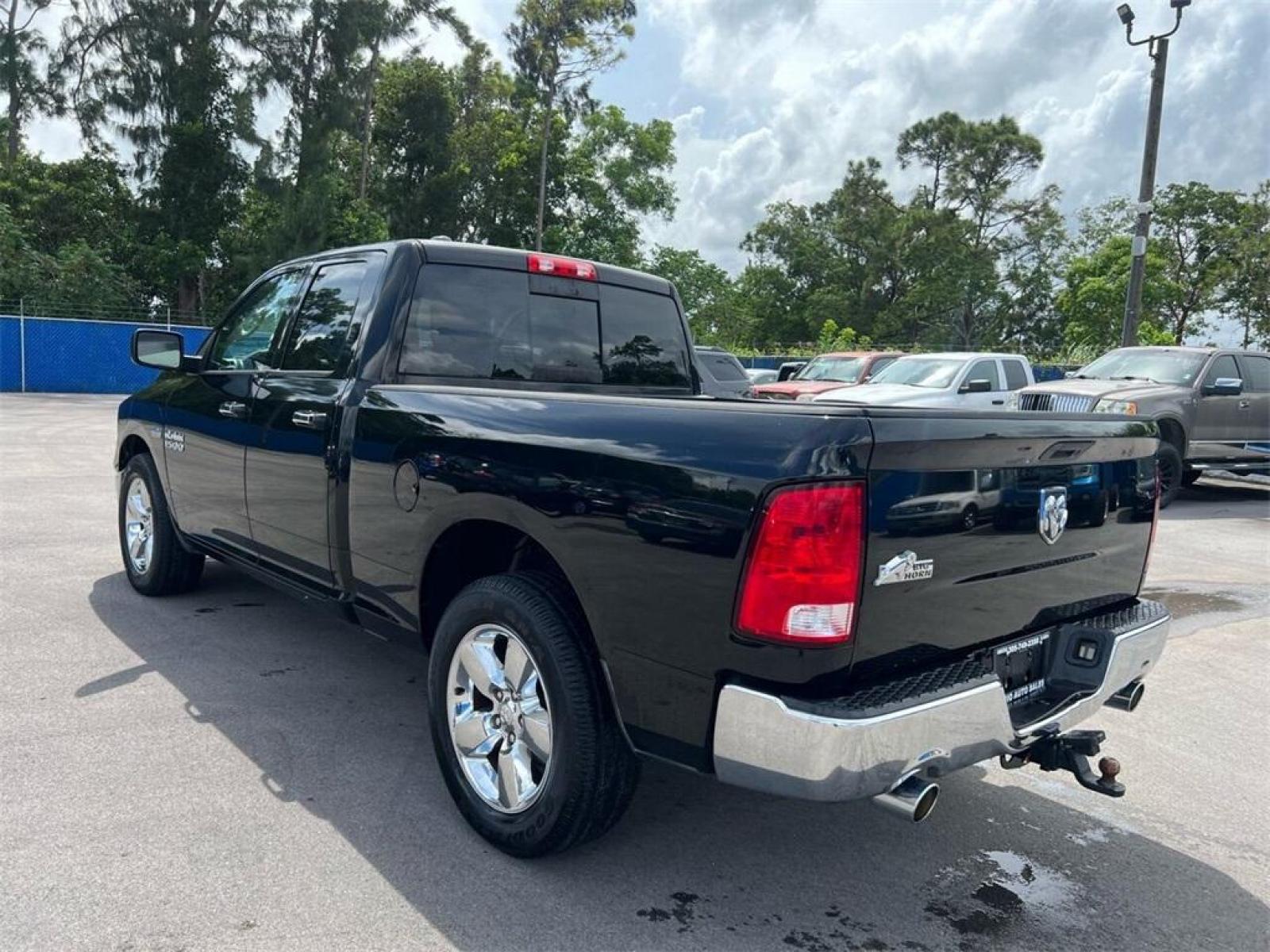 2015 Black Clearcoat /Diesel Gray/Black Ram 1500 Big Horn (1C6RR6GT0FS) with an HEMI 5.7L V8 Multi Displacement VVT engine, Automatic transmission, located at 27610 S Dixie Hwy, Homestead, FL, 33032, (305) 749-2348, 25.510241, -80.438301 - Photo #3