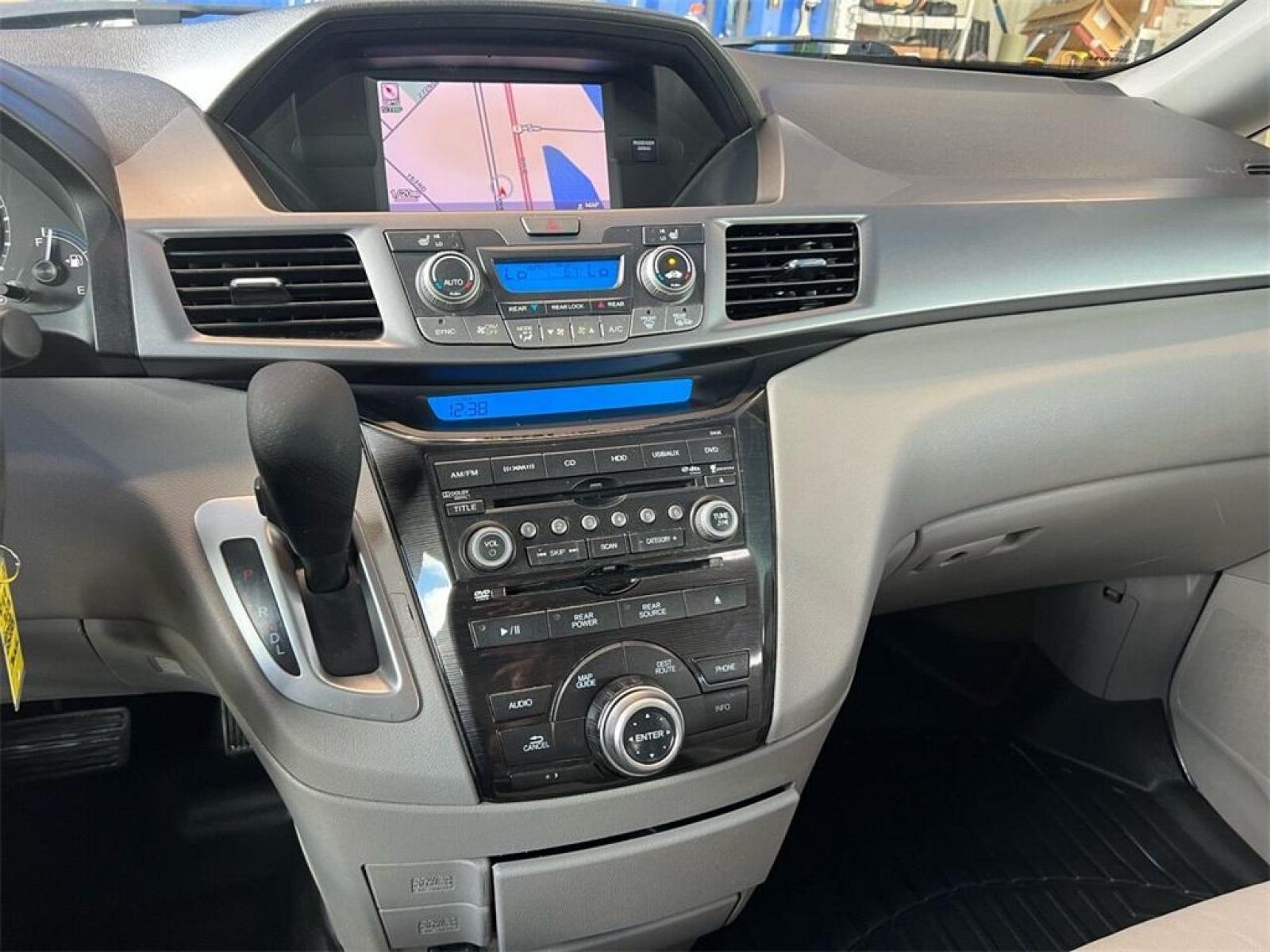 2013 Crystal Black Pearl Honda Odyssey (5FNRL5H97DB) with an 3.5L V6 SOHC i-VTEC 24V engine, Automatic transmission, located at 27610 S Dixie Hwy, Homestead, FL, 33032, (305) 749-2348, 25.510241, -80.438301 - Photo #8