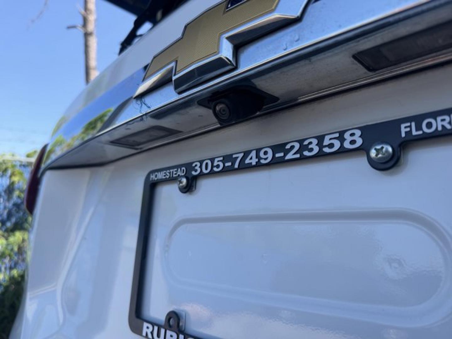 2019 Summit White /Jet Black Chevrolet Traverse LS (1GNERFKW6KJ) with an 6 3.6L engine, Automatic transmission, located at 27610 S Dixie Hwy, Homestead, FL, 33032, (305) 749-2348, 25.510241, -80.438301 - KBB.com 12 Best Family Cars. Delivers 27 Highway MPG and 18 City MPG! This Chevrolet Traverse boasts a Gas V6 3.6L/217 engine powering this Automatic transmission. WHEELS, 18 (45.7 CM) BRIGHT SILVER PAINTED ALUMINUM (STD), TRANSMISSION, 9-SPEED AUTOMATIC (STD), TIRES, P255/65R18 ALL-SEASON BLACKWALL- Photo#17