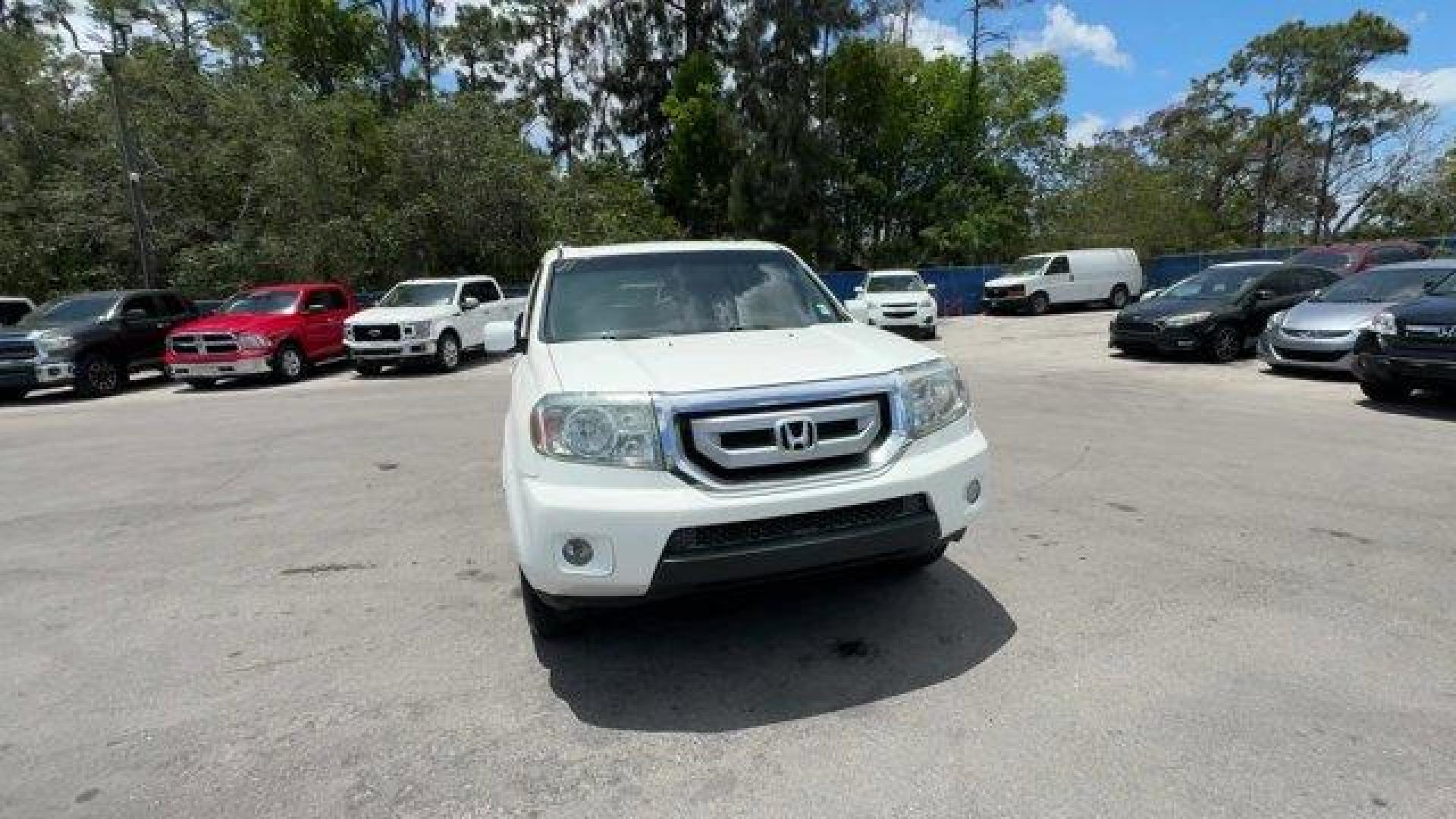2011 White Honda Pilot EX-L (5FNYF3H56BB) with an 6 3.5L engine, Automatic transmission, located at 27610 S Dixie Hwy, Homestead, FL, 33032, (305) 749-2348, 25.510241, -80.438301 - KBB.com 10 Best Used Family Cars Under $15,000. Only 139,009 Miles! Boasts 23 Highway MPG and 17 City MPG! This Honda Pilot delivers a Gas V6 3.5L/212 engine powering this Automatic transmission. XM satellite radio (subscription required), Warning lights -inc: low-fuel, low-oil pressure, door/tailga - Photo#7