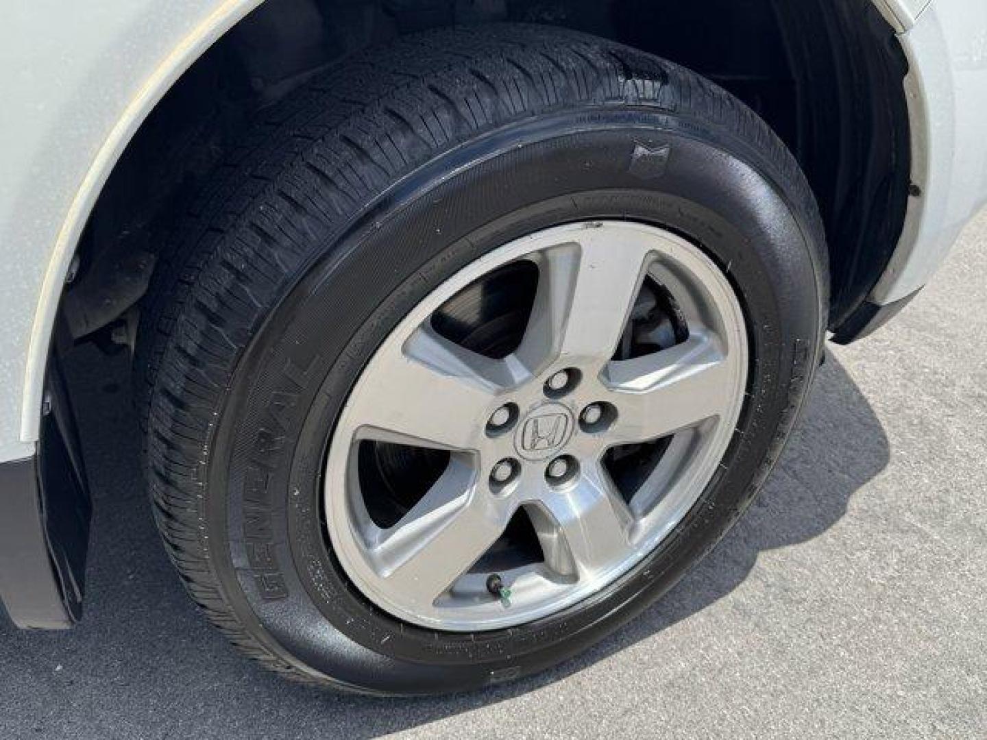 2011 White Honda Pilot EX-L (5FNYF3H56BB) with an 6 3.5L engine, Automatic transmission, located at 27610 S Dixie Hwy, Homestead, FL, 33032, (305) 749-2348, 25.510241, -80.438301 - KBB.com 10 Best Used Family Cars Under $15,000. Only 139,009 Miles! Boasts 23 Highway MPG and 17 City MPG! This Honda Pilot delivers a Gas V6 3.5L/212 engine powering this Automatic transmission. XM satellite radio (subscription required), Warning lights -inc: low-fuel, low-oil pressure, door/tailga - Photo#17