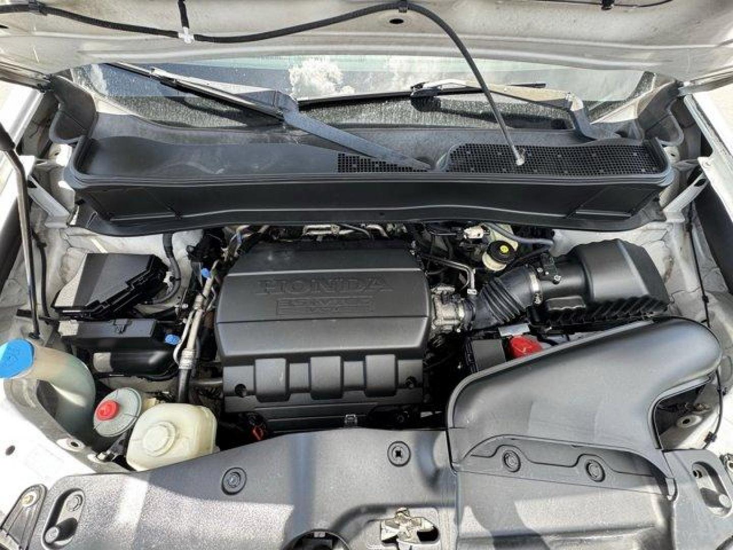 2011 White Honda Pilot EX-L (5FNYF3H56BB) with an 6 3.5L engine, Automatic transmission, located at 27610 S Dixie Hwy, Homestead, FL, 33032, (305) 749-2348, 25.510241, -80.438301 - KBB.com 10 Best Used Family Cars Under $15,000. Only 139,009 Miles! Boasts 23 Highway MPG and 17 City MPG! This Honda Pilot delivers a Gas V6 3.5L/212 engine powering this Automatic transmission. XM satellite radio (subscription required), Warning lights -inc: low-fuel, low-oil pressure, door/tailga - Photo#18