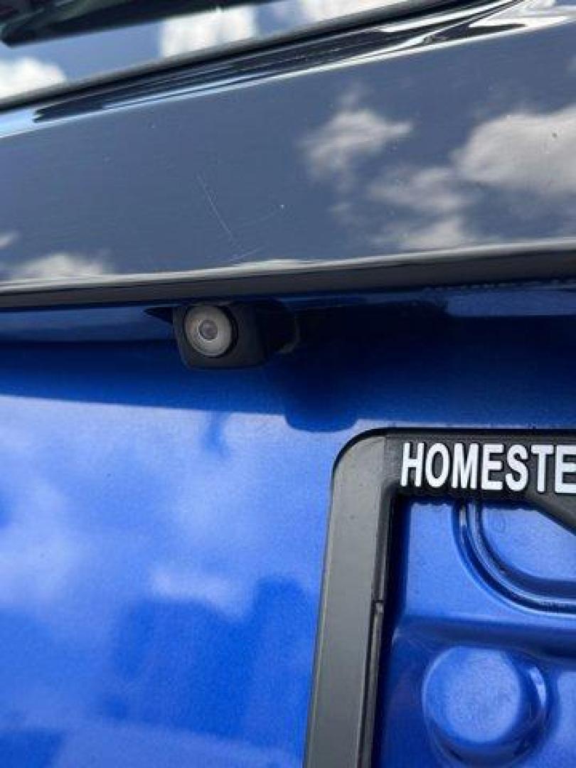 2015 Blue Honda Fit LX (3HGGK5H55FM) with an 4 1.5 L engine, Variable transmission, located at 27610 S Dixie Hwy, Homestead, FL, 33032, (305) 749-2348, 25.510241, -80.438301 - IIHS Top Safety Pick. Only 82,259 Miles! Delivers 41 Highway MPG and 33 City MPG! This Honda Fit delivers a Regular Unleaded I-4 1.5 L/91 engine powering this Variable transmission. VSA Electronic Stability Control (ESC), Urethane Gear Shifter Material, Trip Computer.*This Honda Fit Comes Equipped w - Photo#18