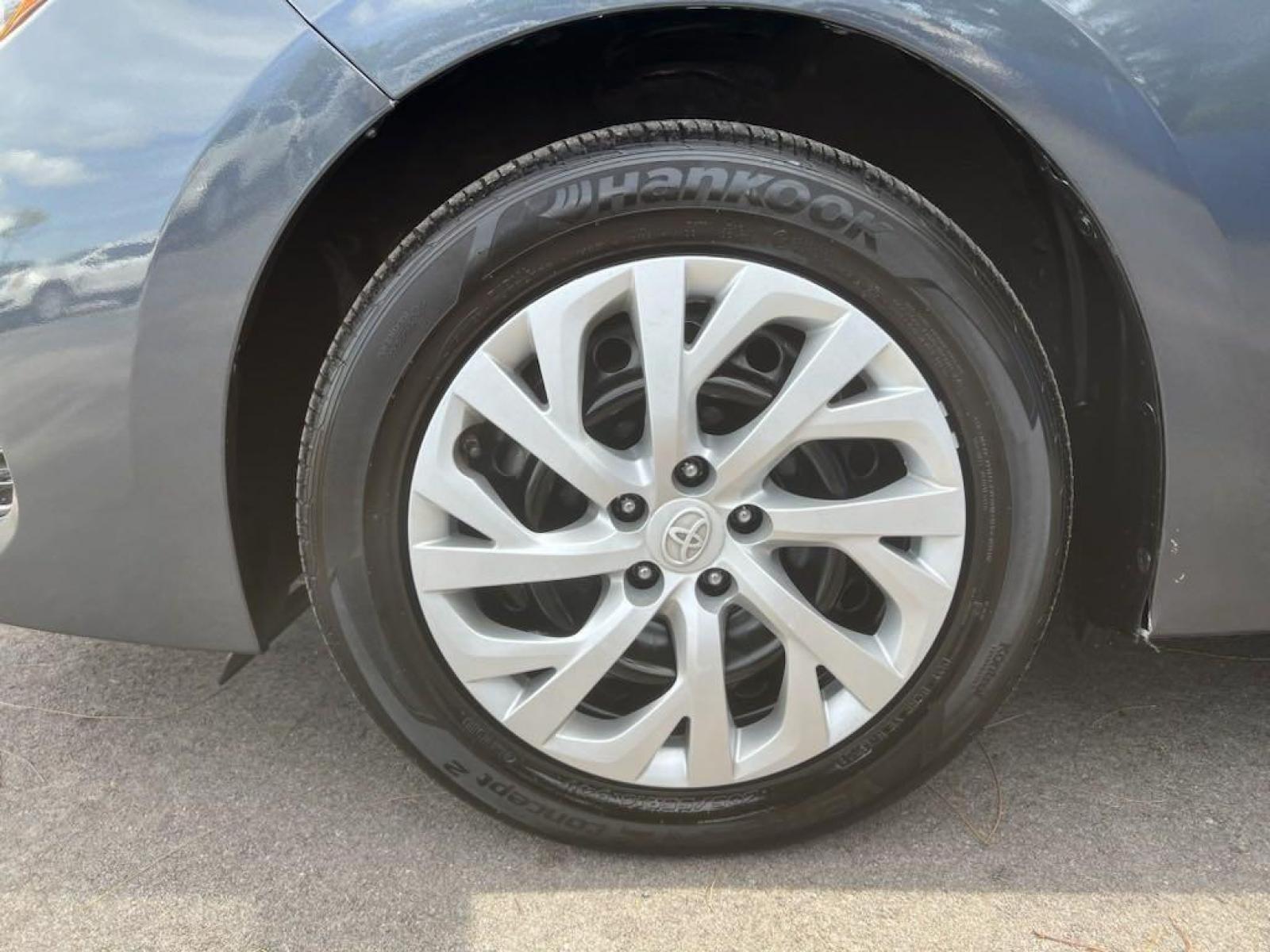 2019 Slate Metallic /Black Toyota Corolla L (5YFBURHE1KP) with an 1.8L I4 DOHC engine, CVT transmission, located at 27610 S Dixie Hwy, Homestead, FL, 33032, (305) 749-2348, 25.510241, -80.438301 - Photo #18