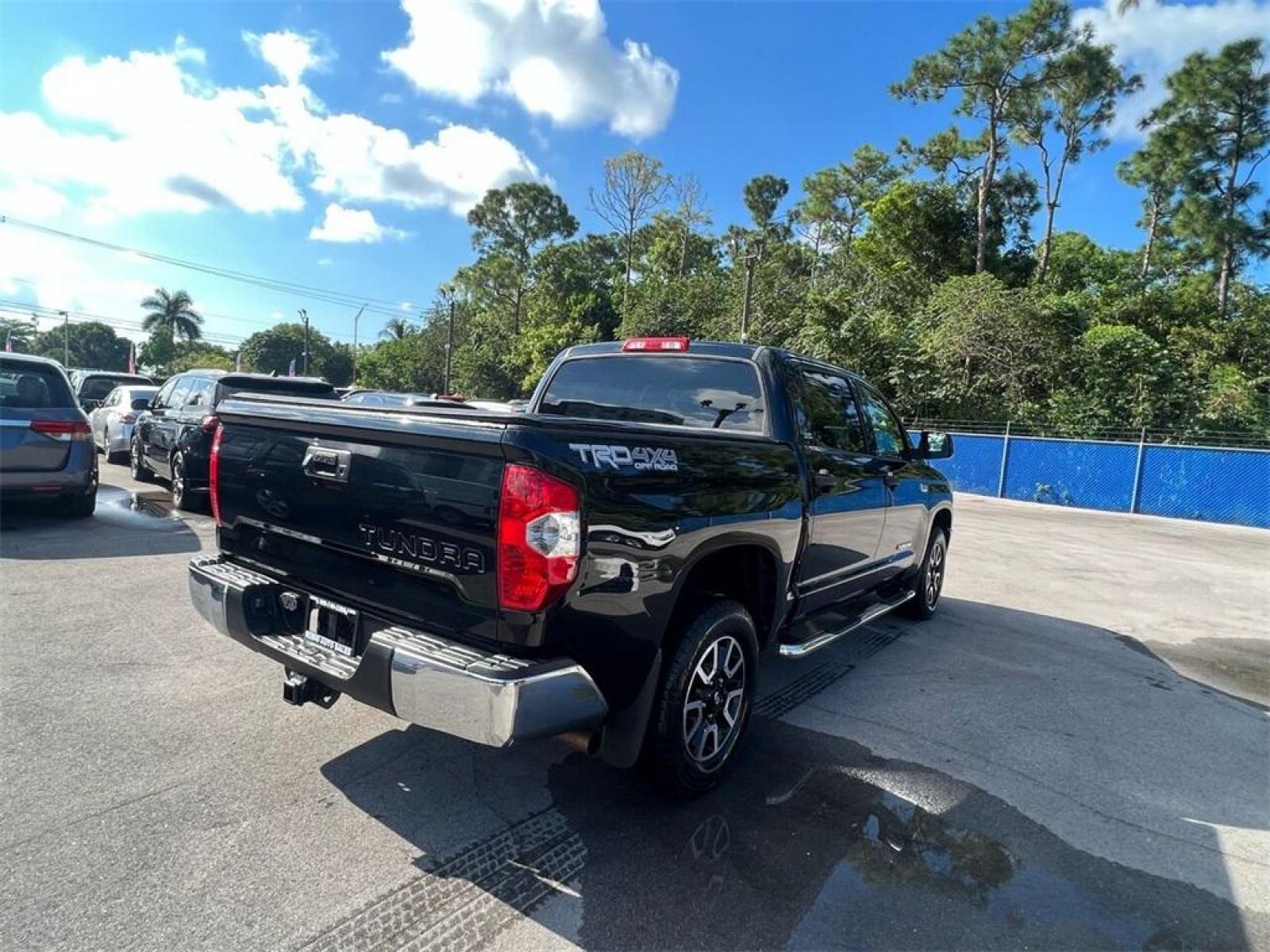 2014 Black Toyota Tundra SR5 (5TFDY5F13EX) with an i-Force 5.7L V8 DOHC 32V LEV engine, Automatic transmission, located at 27610 S Dixie Hwy, Homestead, FL, 33032, (305) 749-2348, 25.510241, -80.438301 - Photo #2