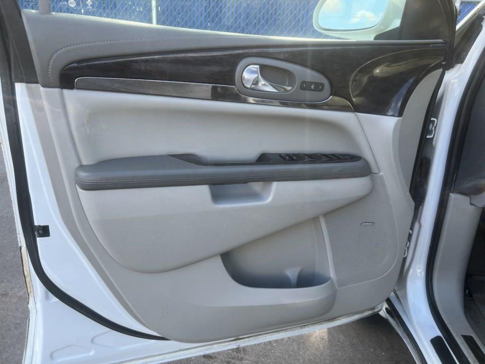 2016 Summit White /Light Titanium Buick Enclave Leather Group (5GAKRBKD9GJ) with an 3.6L V6 SIDI VVT engine, Automatic transmission, located at 27610 S Dixie Hwy, Homestead, FL, 33032, (305) 749-2348, 25.510241, -80.438301 - Photo #8