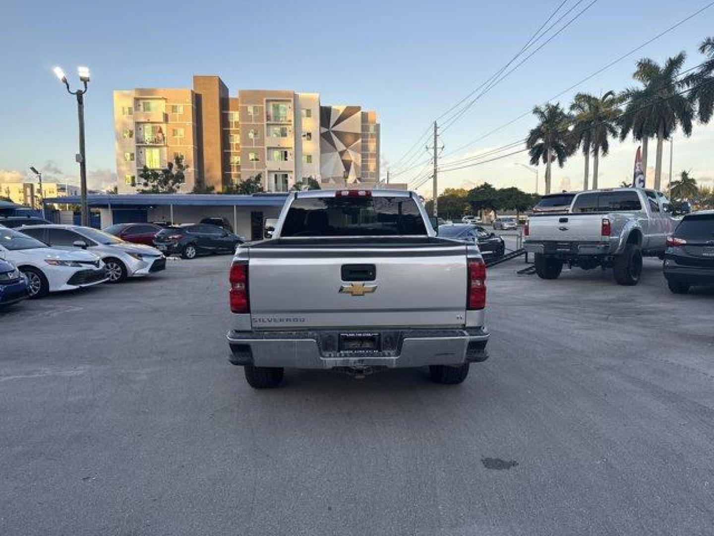 2018 Silver Ice Metallic /Dark Ash with Jet Black Interior Accents Chevrolet Silverado 1500 LT (3GCPCREC8JG) with an 8 5.3L engine, Automatic transmission, located at 27610 S Dixie Hwy, Homestead, FL, 33032, (305) 749-2348, 25.510241, -80.438301 - KBB.com 10 Most Awarded Brands. Delivers 23 Highway MPG and 16 City MPG! This Chevrolet Silverado 1500 boasts a Gas/Ethanol V8 5.3L/325 engine powering this Automatic transmission. WIRELESS CHARGING, WHEELS, 17 X 8 (43.2 CM X 20.3 CM) BRIGHT MACHINED ALUMINUM (STD), TRANSMISSION, 6-SPEED AUTOMATIC, - Photo#3