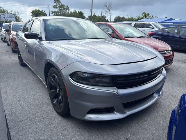 photo of 2016 Dodge Charger SXT
