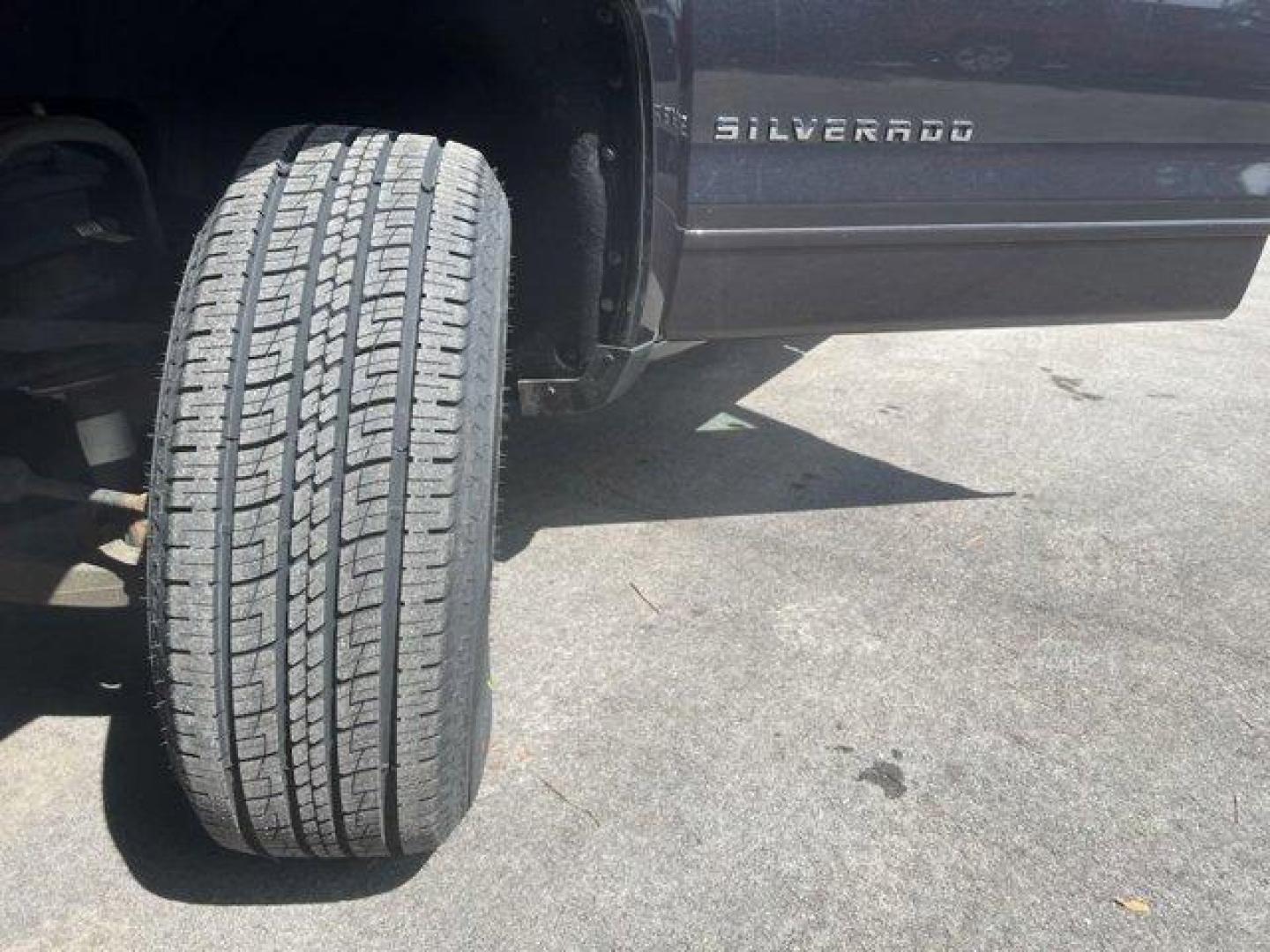 2015 Tungsten Metallic /Jet Black Chevrolet Silverado 1500 LT (1GCRCREH0FZ) with an 6 4.3L engine, Automatic transmission, located at 27610 S Dixie Hwy, Homestead, FL, 33032, (305) 749-2348, 25.510241, -80.438301 - Scores 24 Highway MPG and 18 City MPG! This Chevrolet Silverado 1500 boasts a Gas/Ethanol V6 4.3L/262 engine powering this Automatic transmission. WINDOW, POWER, REAR SLIDING WITH REAR DEFOGGER, WHEELS, 17 X 8 (43.2 CM X 20.3 CM) BRIGHT MACHINED ALUMINUM (STD), UNIVERSAL HOME REMOTE.*This Chevrolet - Photo#15