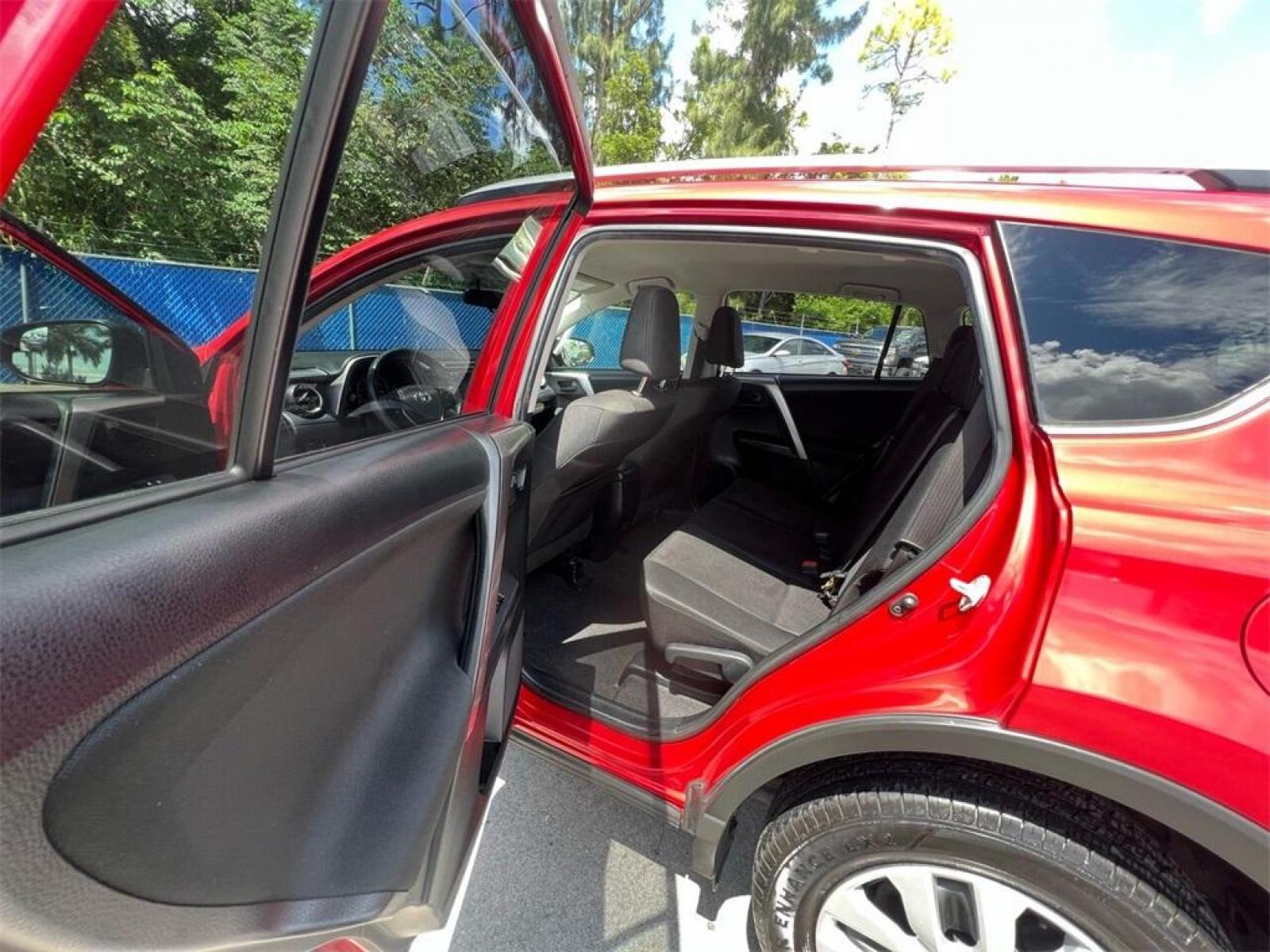 2016 Barcelona Red Metallic Toyota RAV4 LE (JTMZFREV1GJ) with an 2.5L 4-Cylinder DOHC Dual VVT-i engine, Automatic transmission, located at 27610 S Dixie Hwy, Homestead, FL, 33032, (305) 749-2348, 25.510241, -80.438301 - Photo #7