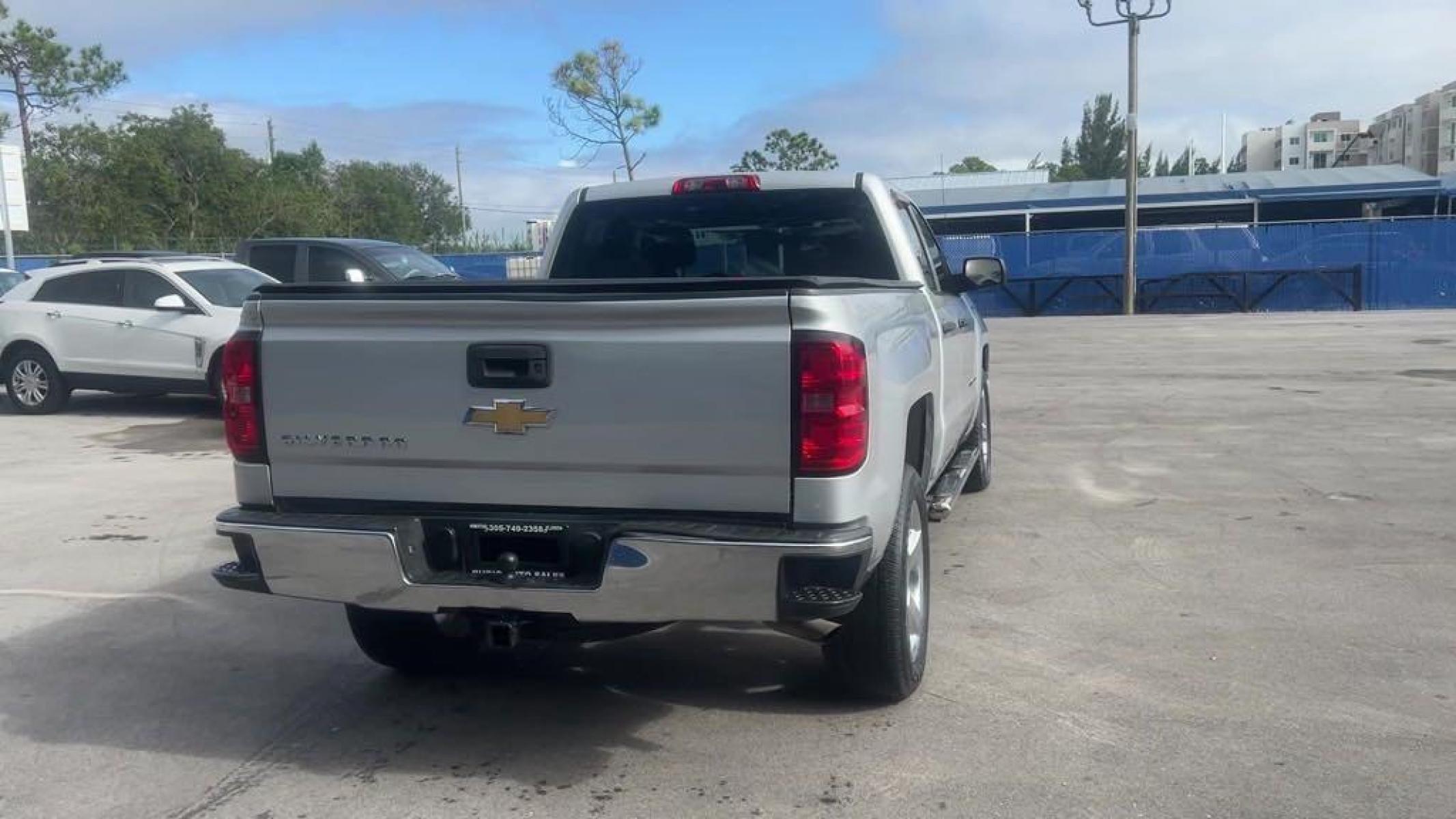 2014 Silver Ice Metallic /Jet Black/Dark Ash Chevrolet Silverado 1500 Work Truck (1GCRCPEH7EZ) with an EcoTec3 4.3L V6 Flex Fuel engine, Automatic transmission, located at 27610 S Dixie Hwy, Homestead, FL, 33032, (305) 749-2348, 25.510241, -80.438301 - Photo #14