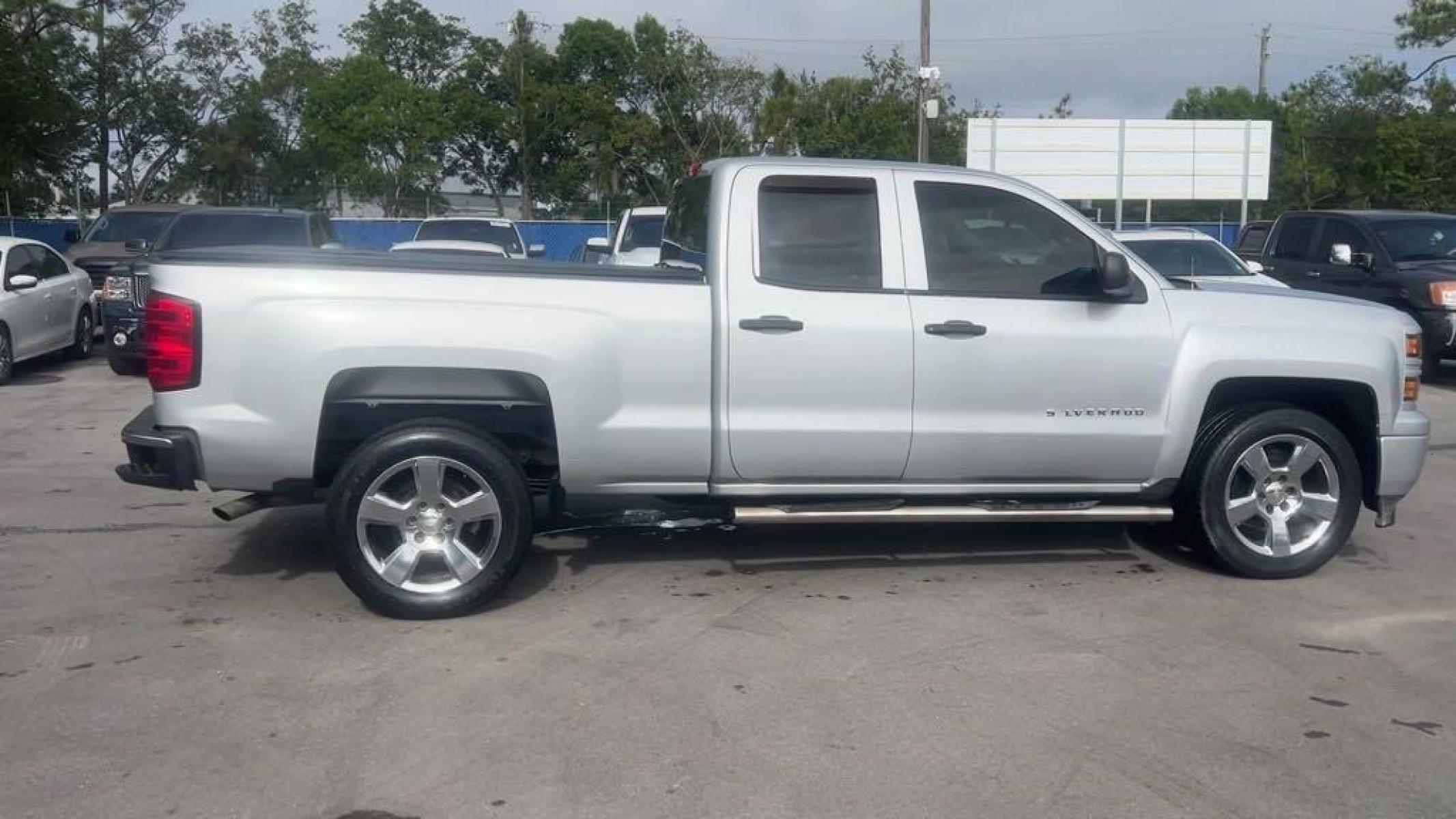 2014 Silver Ice Metallic /Jet Black/Dark Ash Chevrolet Silverado 1500 Work Truck (1GCRCPEH7EZ) with an EcoTec3 4.3L V6 Flex Fuel engine, Automatic transmission, located at 27610 S Dixie Hwy, Homestead, FL, 33032, (305) 749-2348, 25.510241, -80.438301 - Photo #16